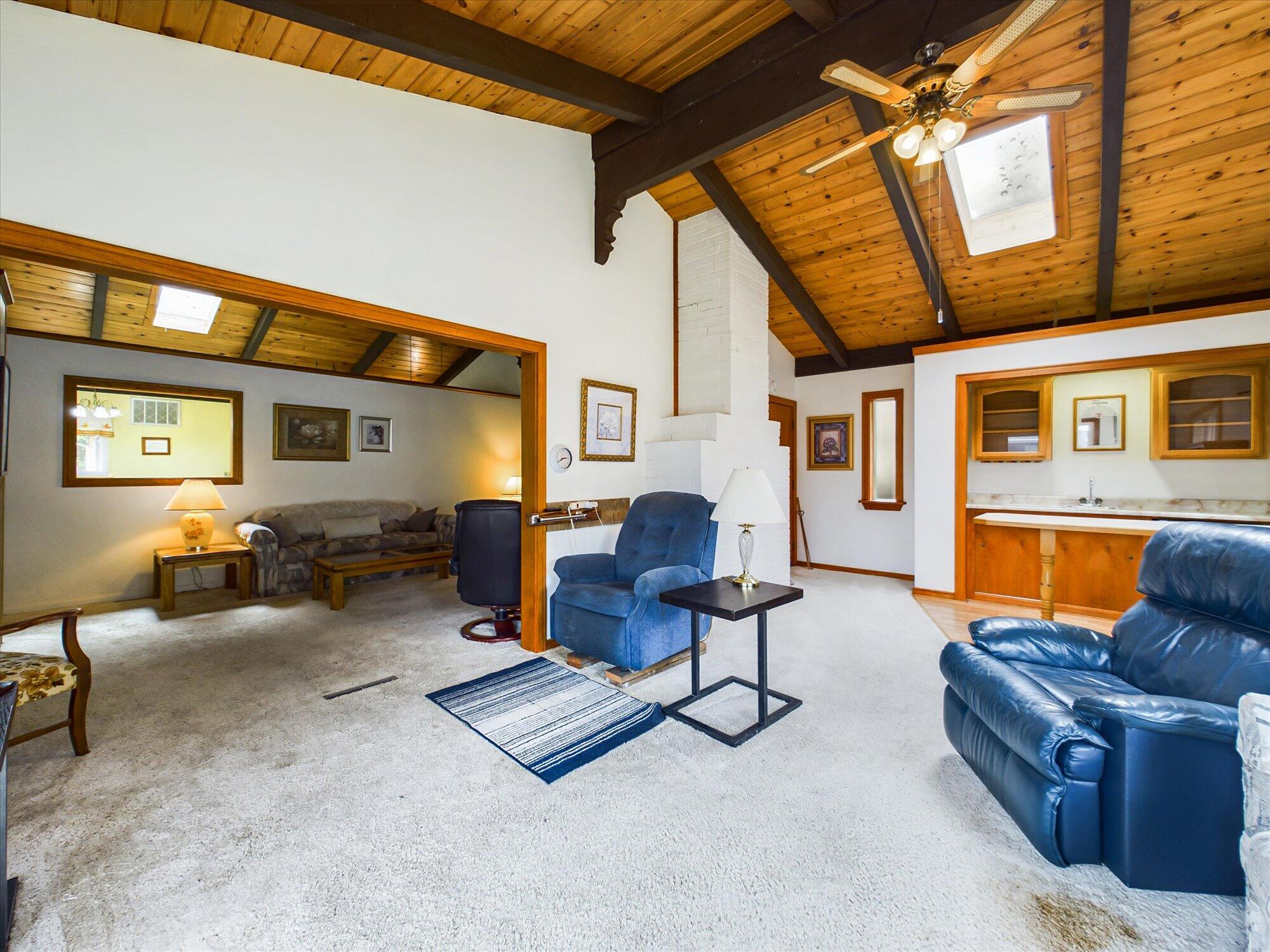 2310 Maple Lane