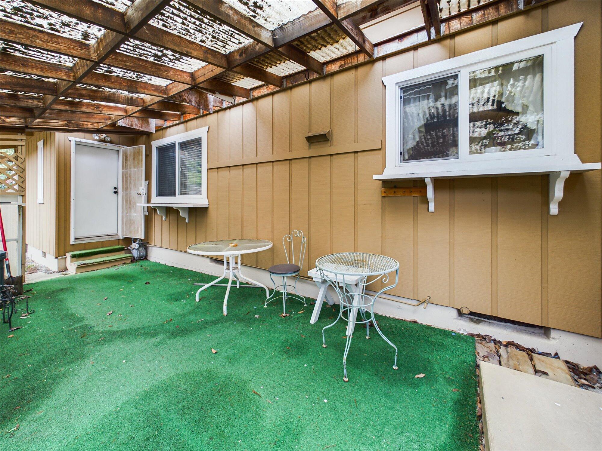 2310 Maple Lane