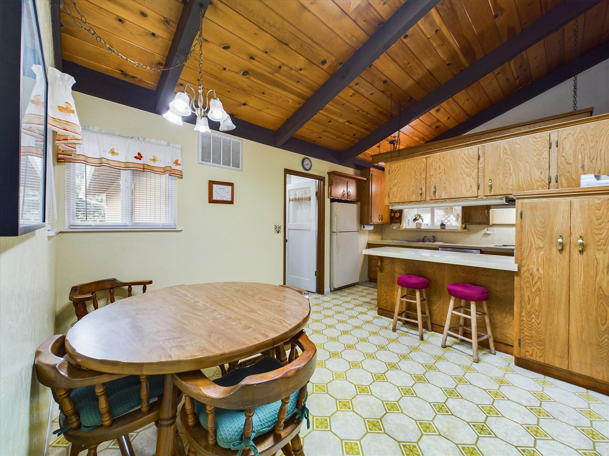2310 Maple Lane