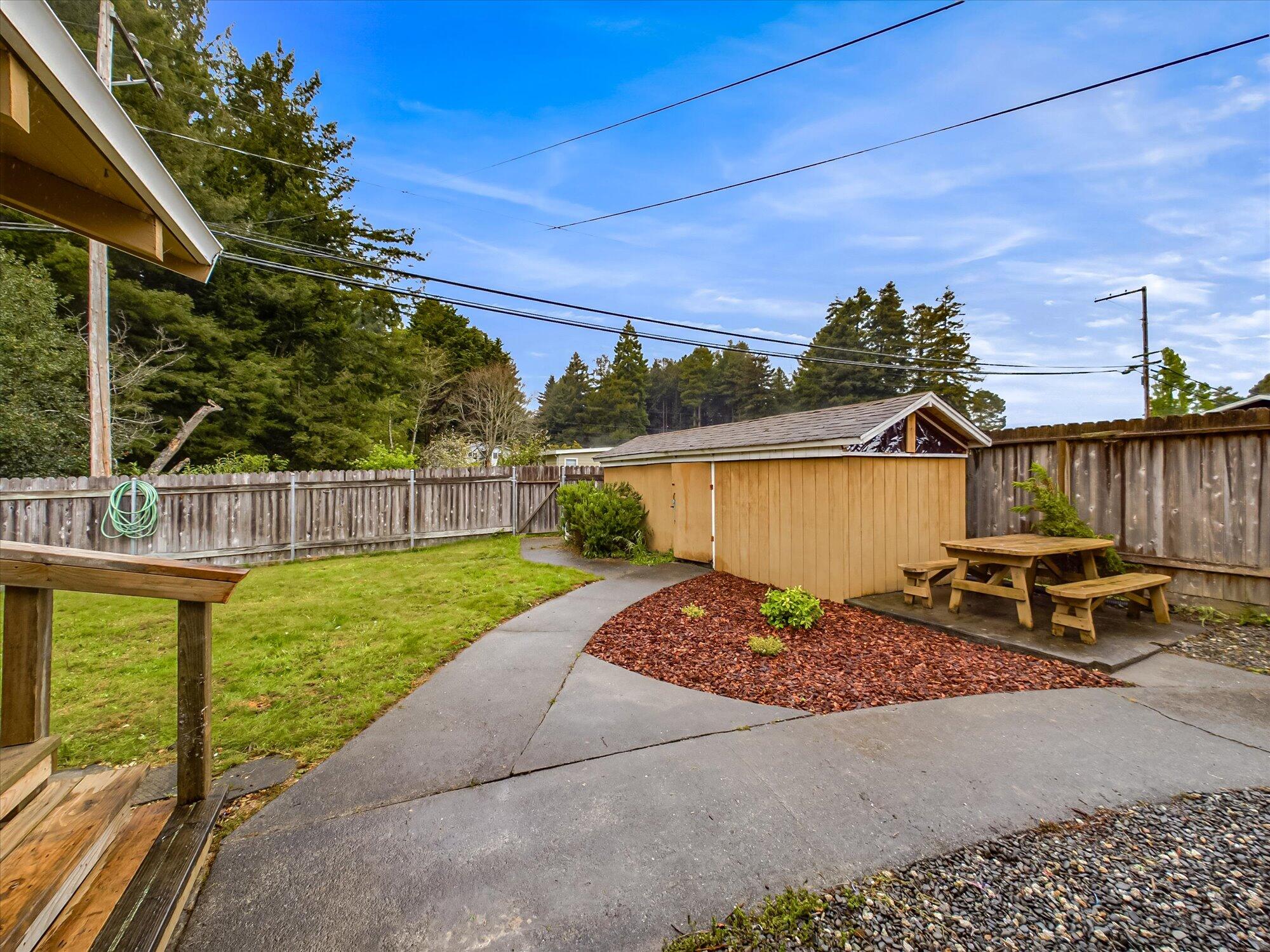 2310 Maple Lane