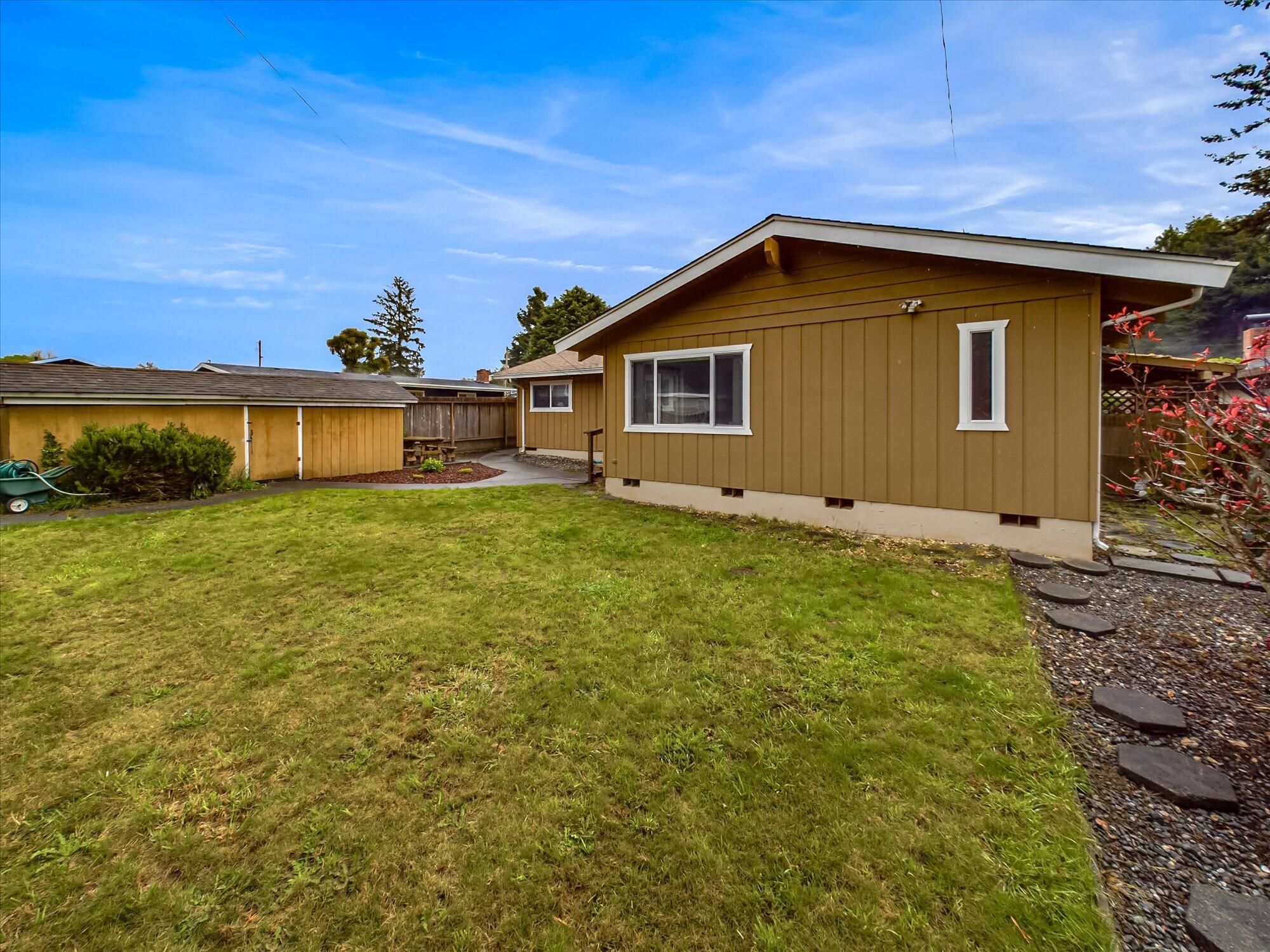 2310 Maple Lane