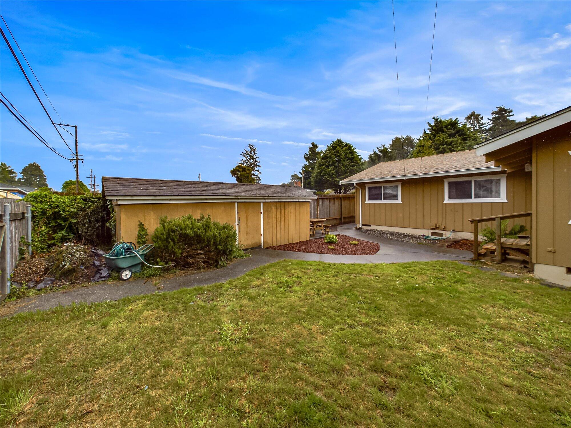 2310 Maple Lane