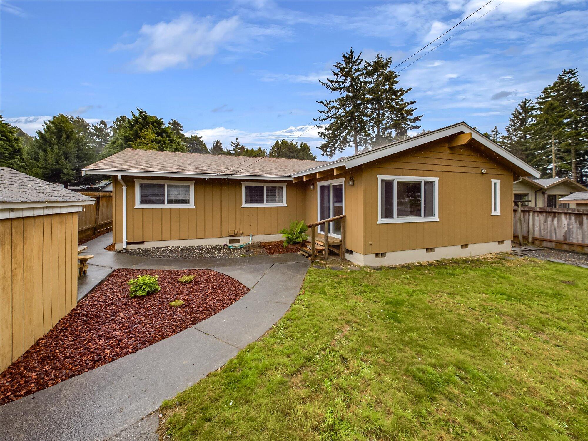 2310 Maple Lane