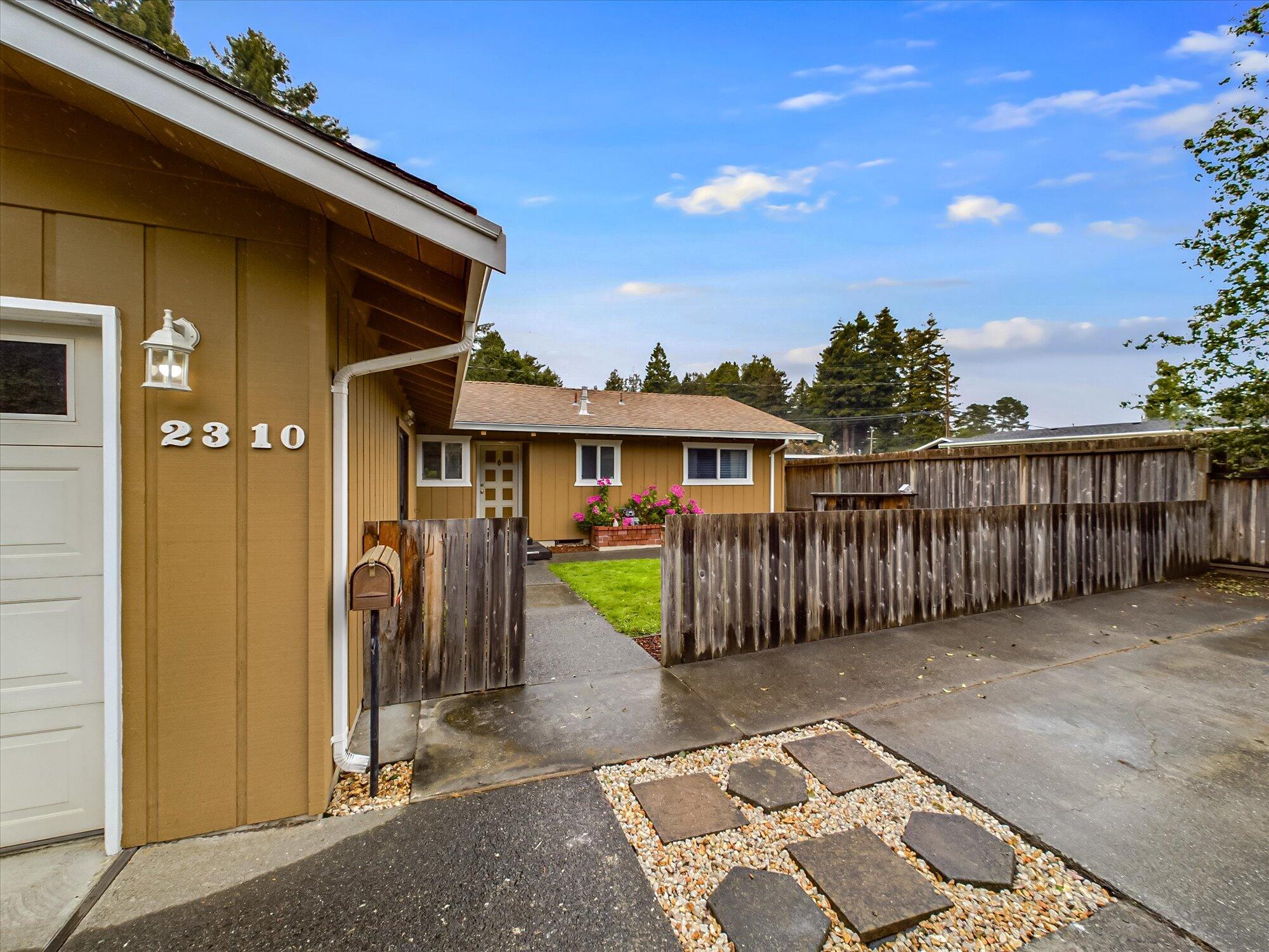 2310 Maple Lane