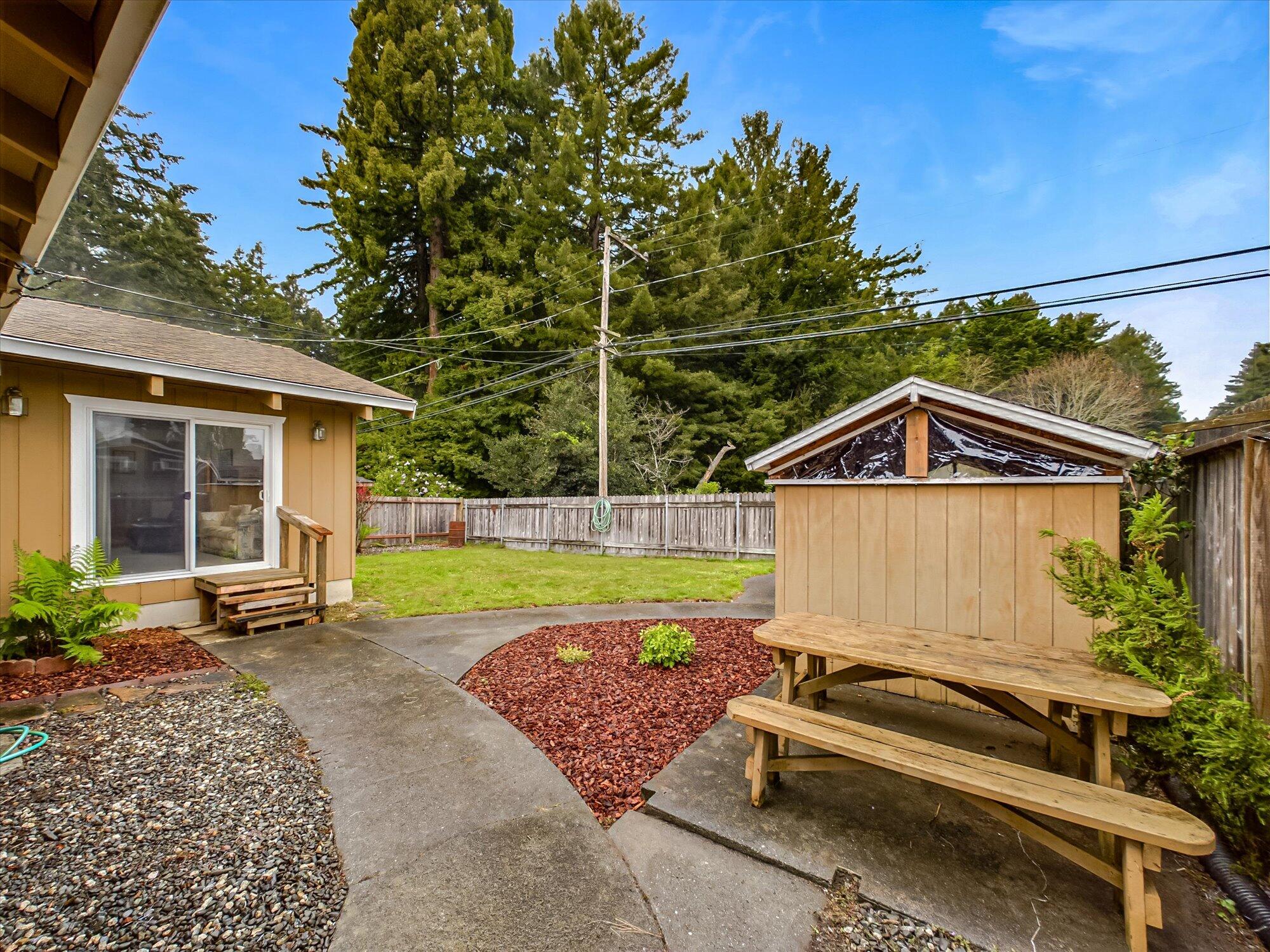 2310 Maple Lane