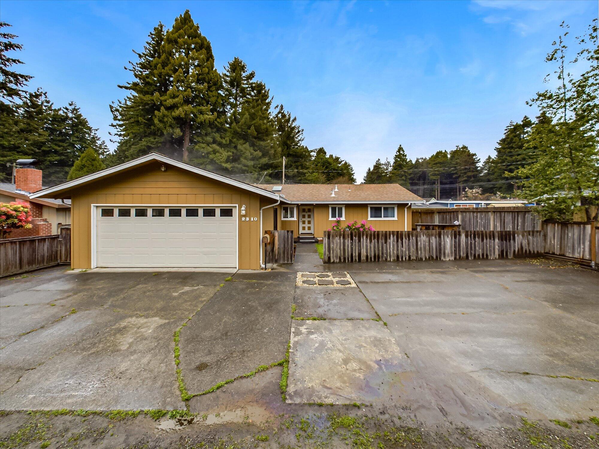 2310 Maple Lane
