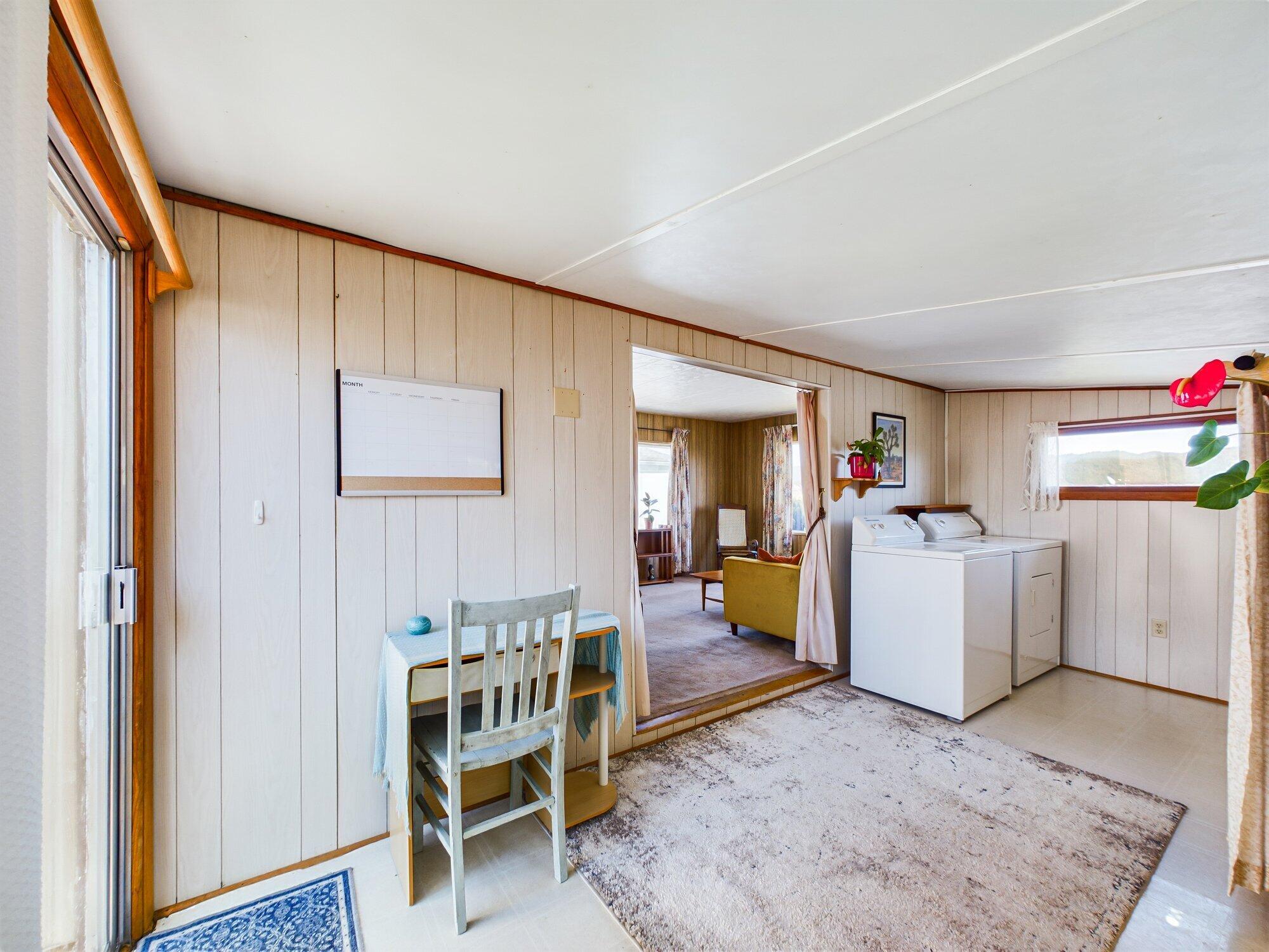 1575 Princess Lane, 1575