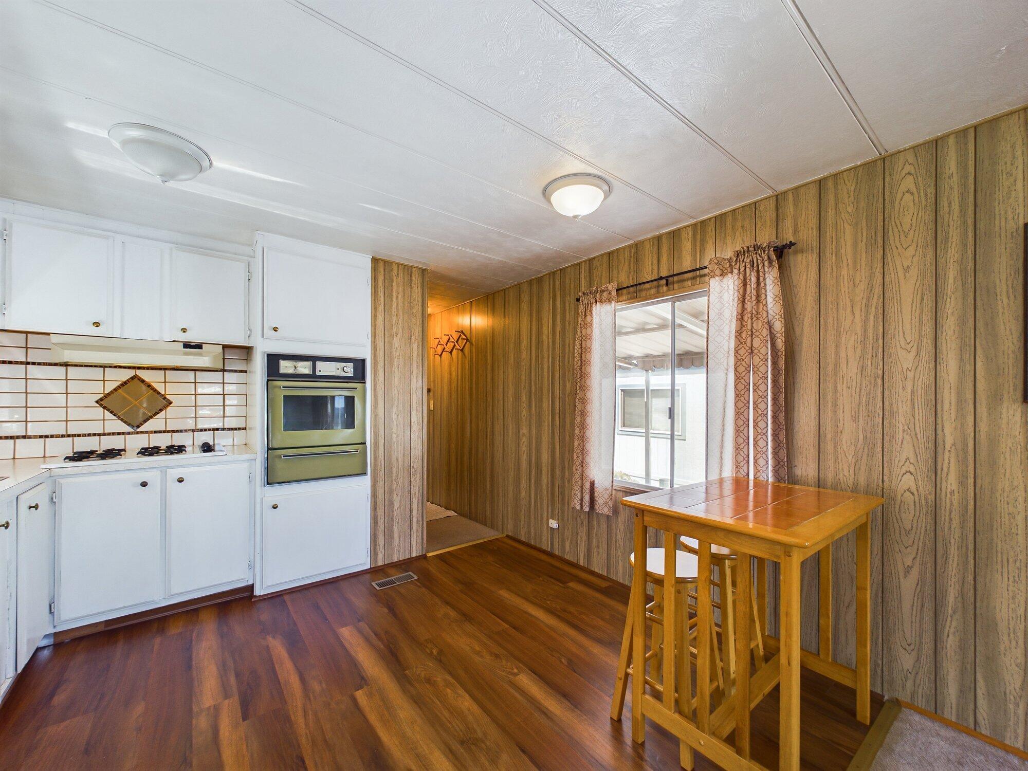 1575 Princess Lane, 1575