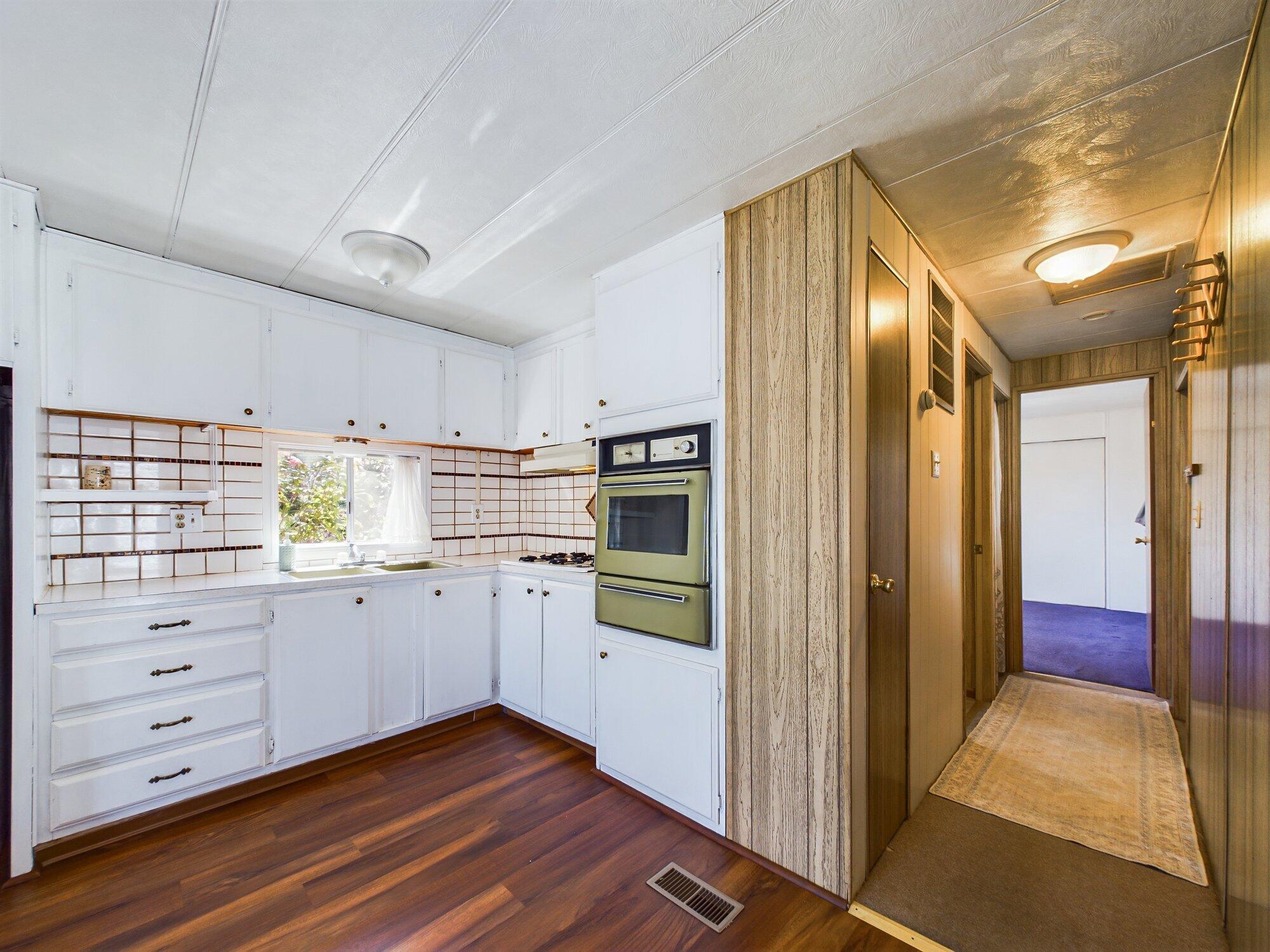 1575 Princess Lane, 1575