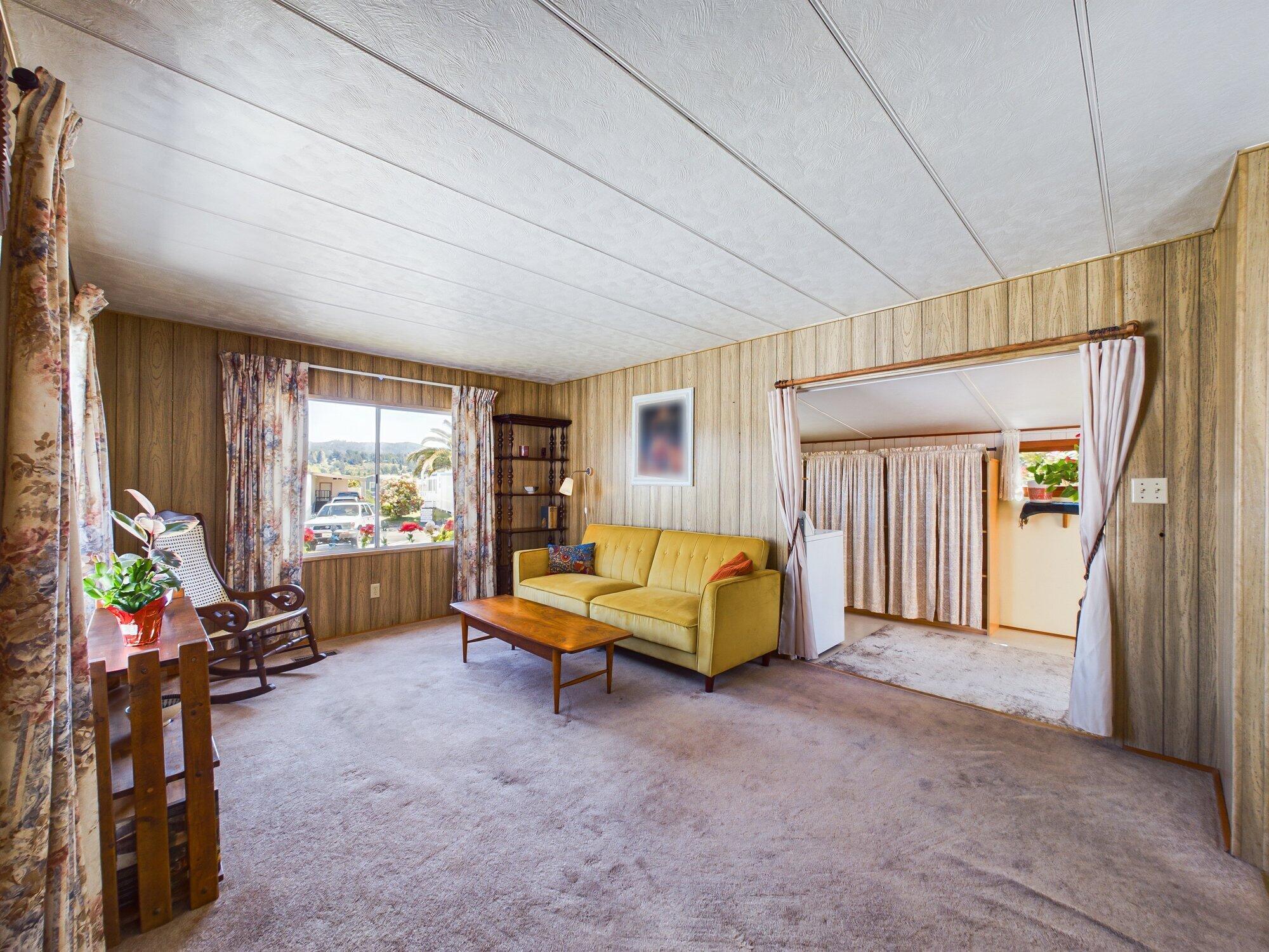1575 Princess Lane, 1575