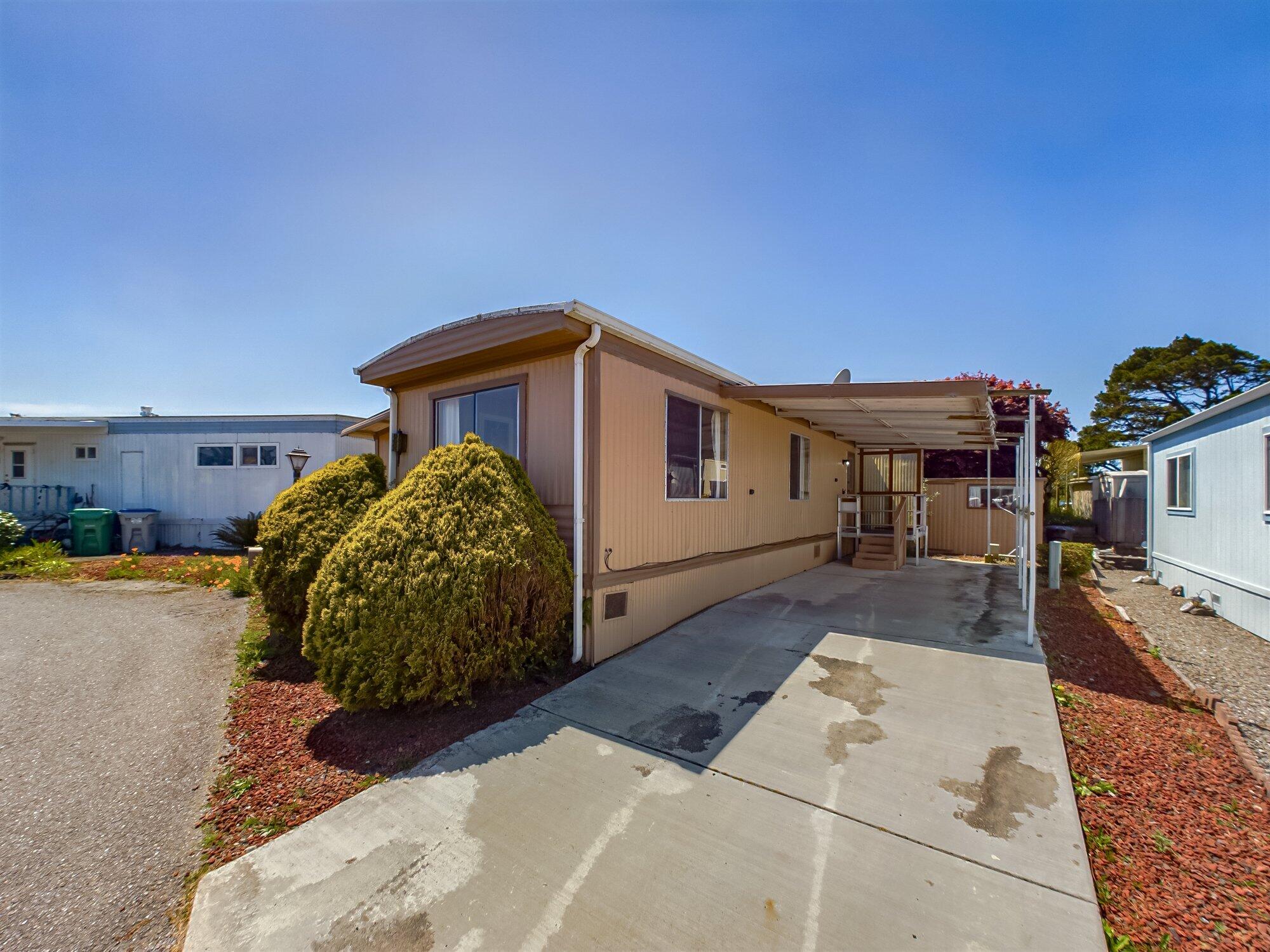 1575 Princess Lane, 1575