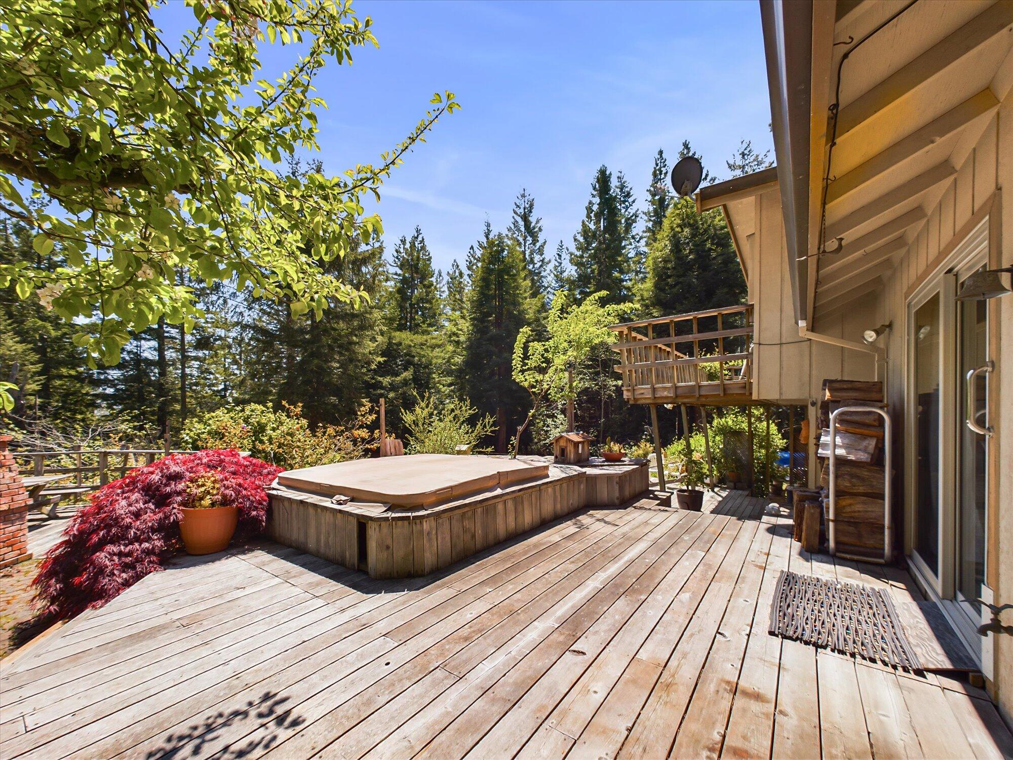 2913 Greenwood Heights Drive