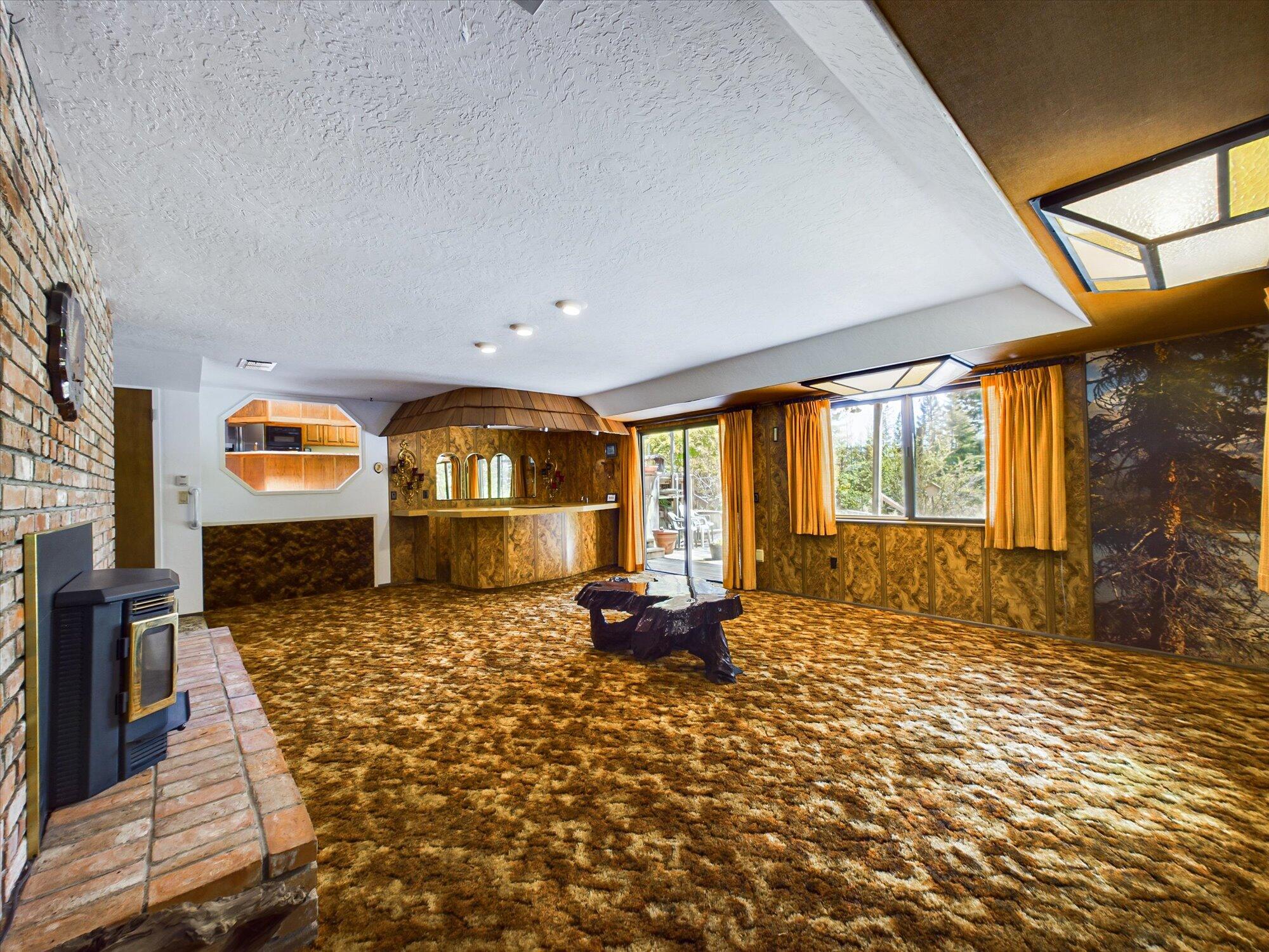 2913 Greenwood Heights Drive