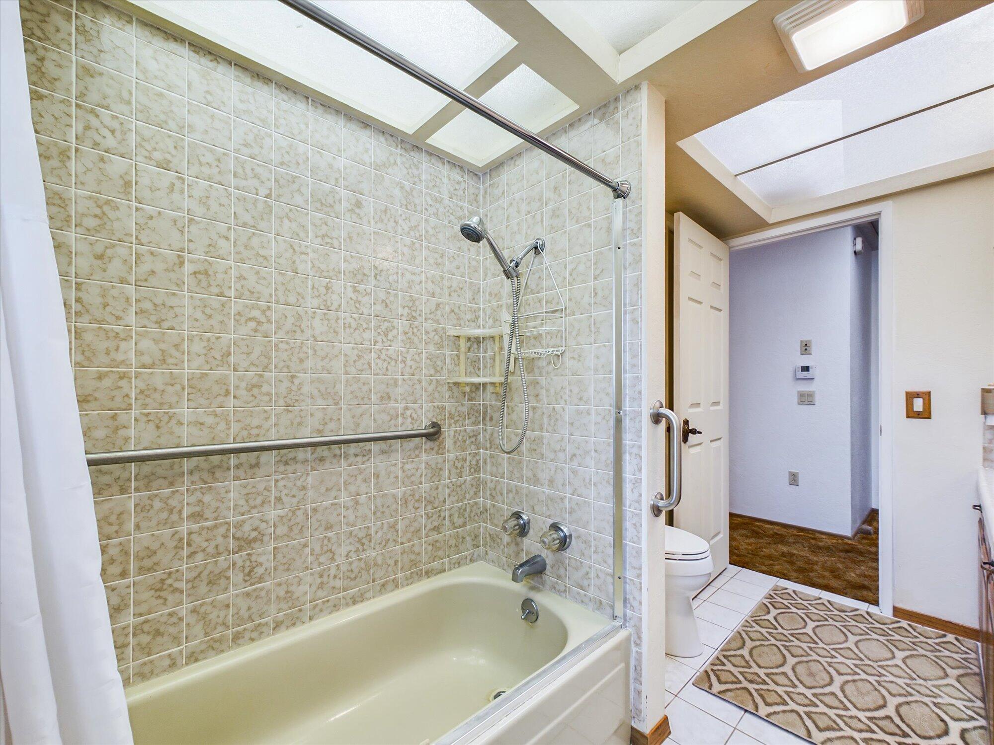 2913 Greenwood Heights Drive