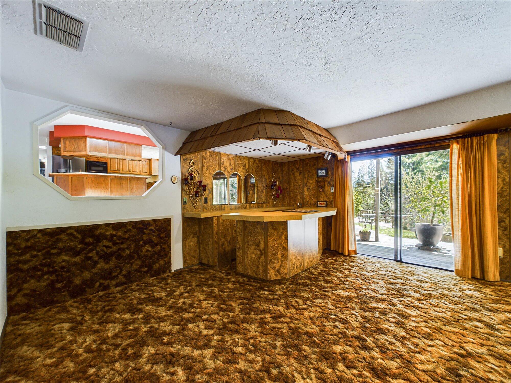 2913 Greenwood Heights Drive