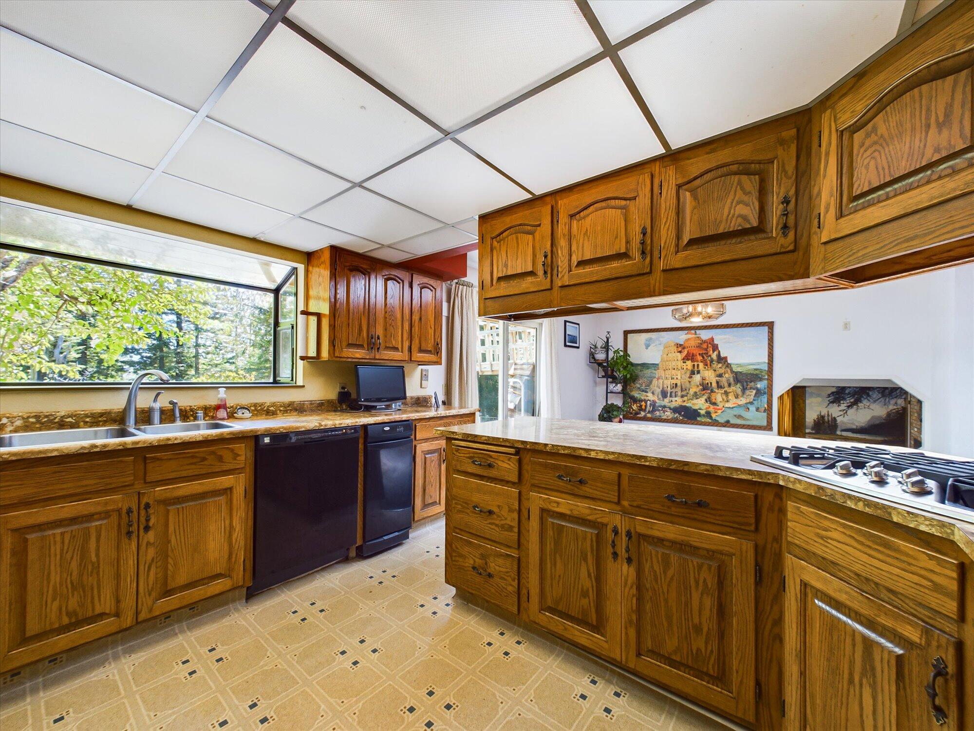 2913 Greenwood Heights Drive