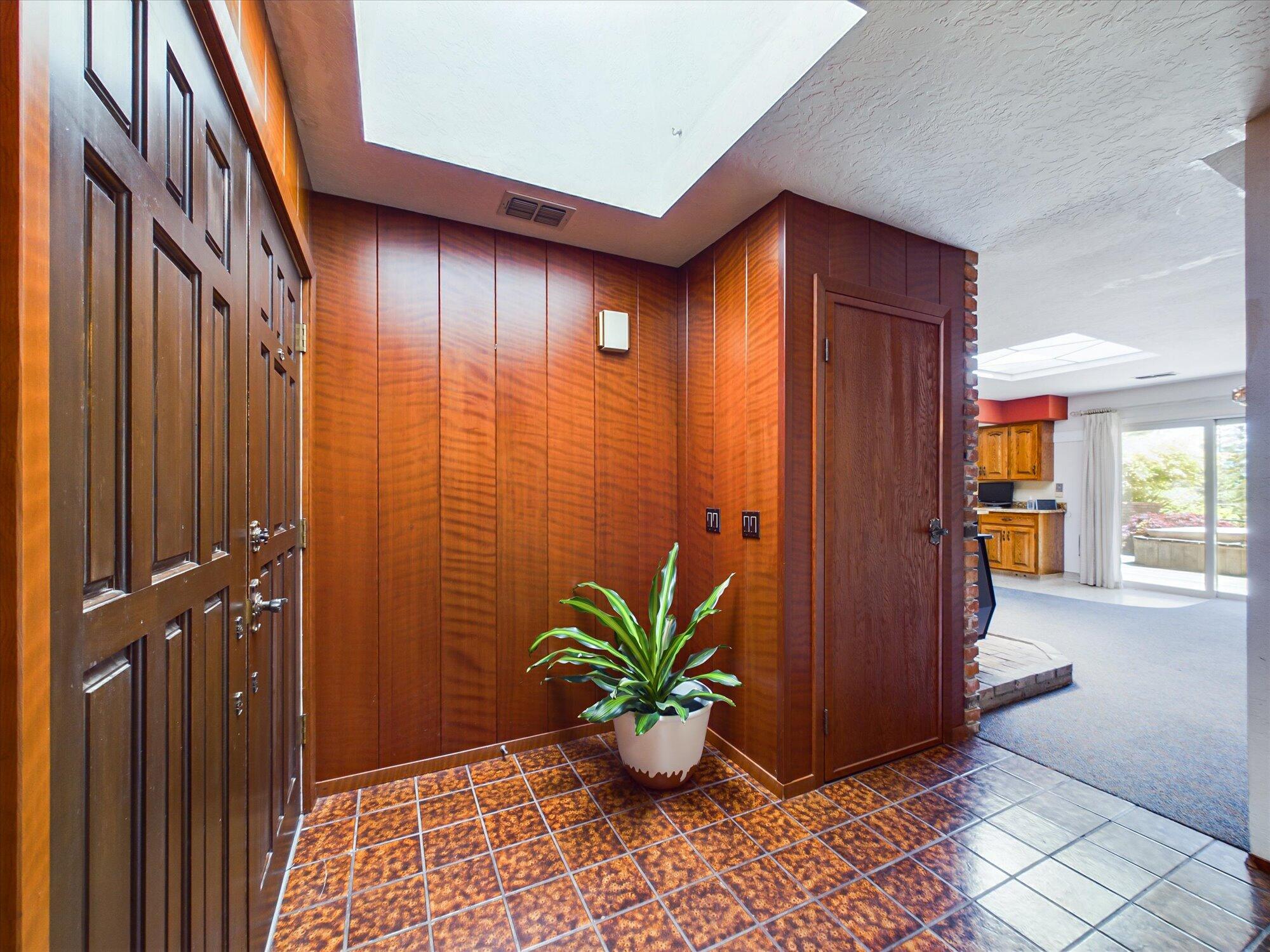 2913 Greenwood Heights Drive