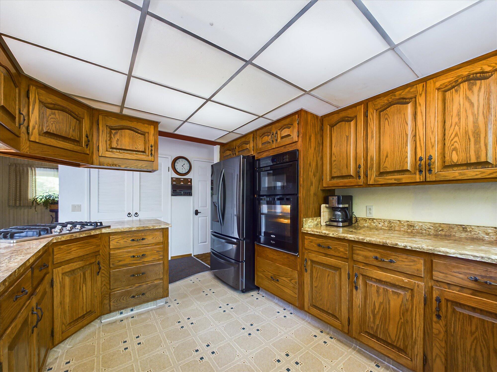 2913 Greenwood Heights Drive