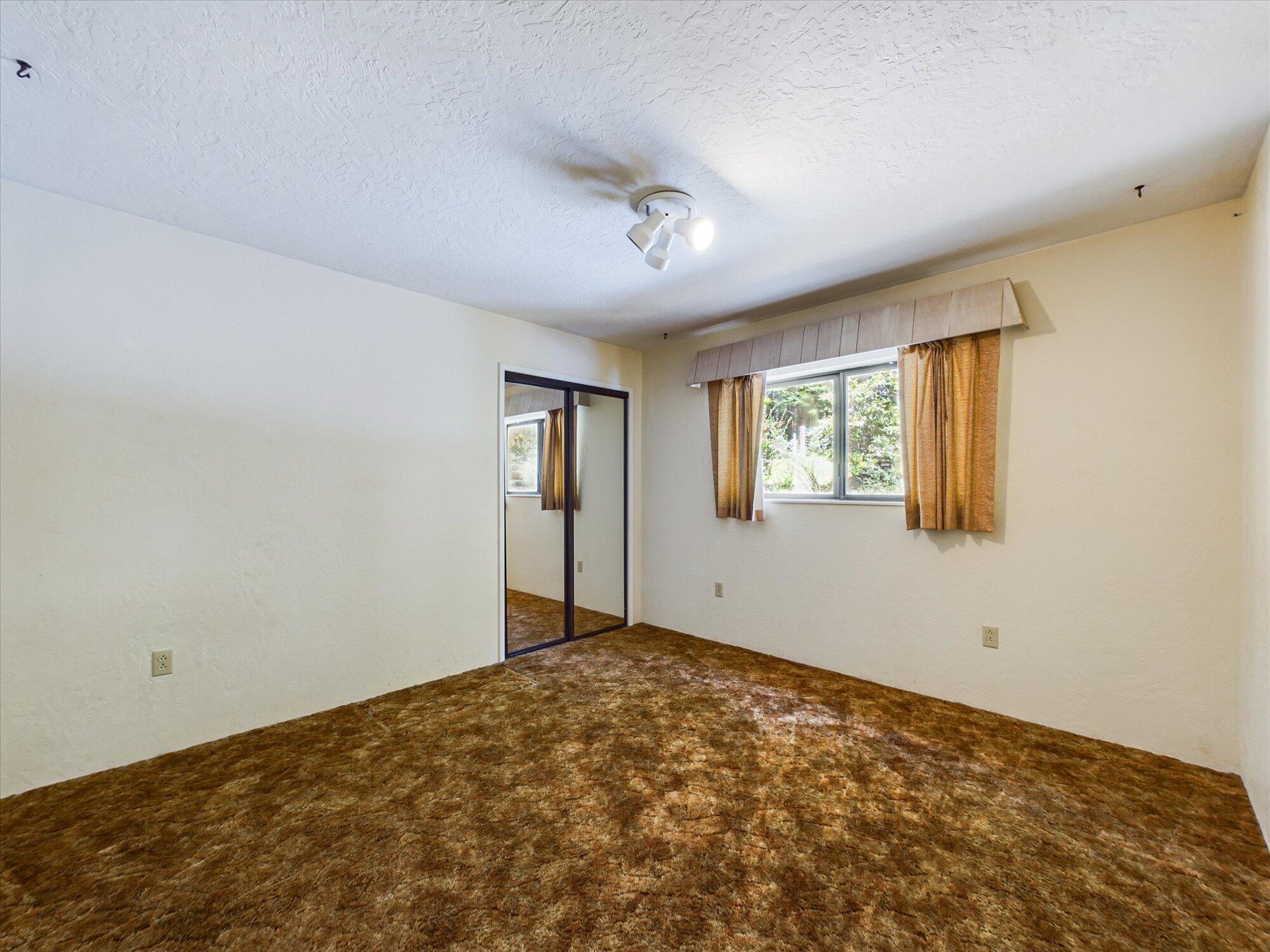 2913 Greenwood Heights Drive
