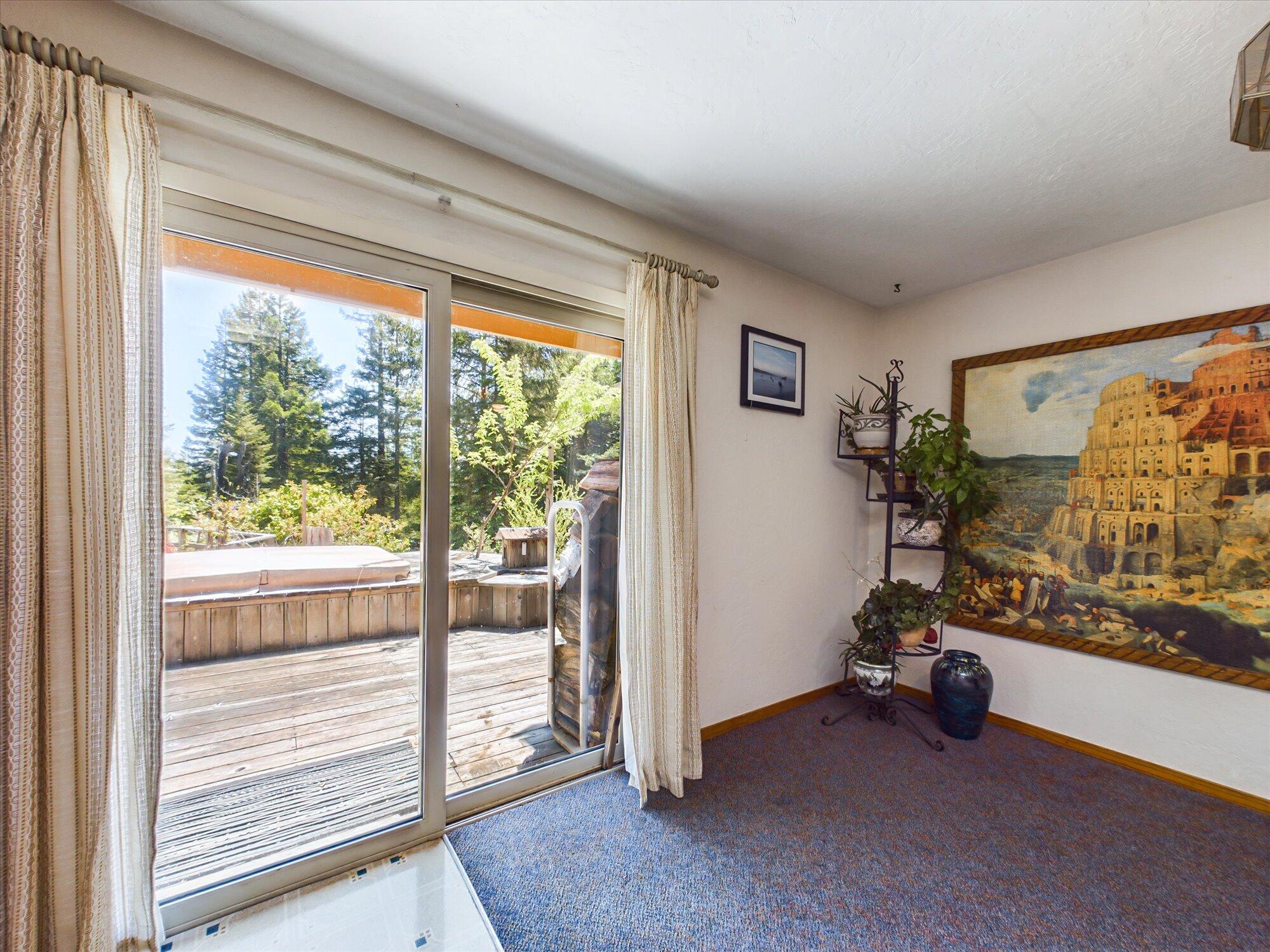 2913 Greenwood Heights Drive