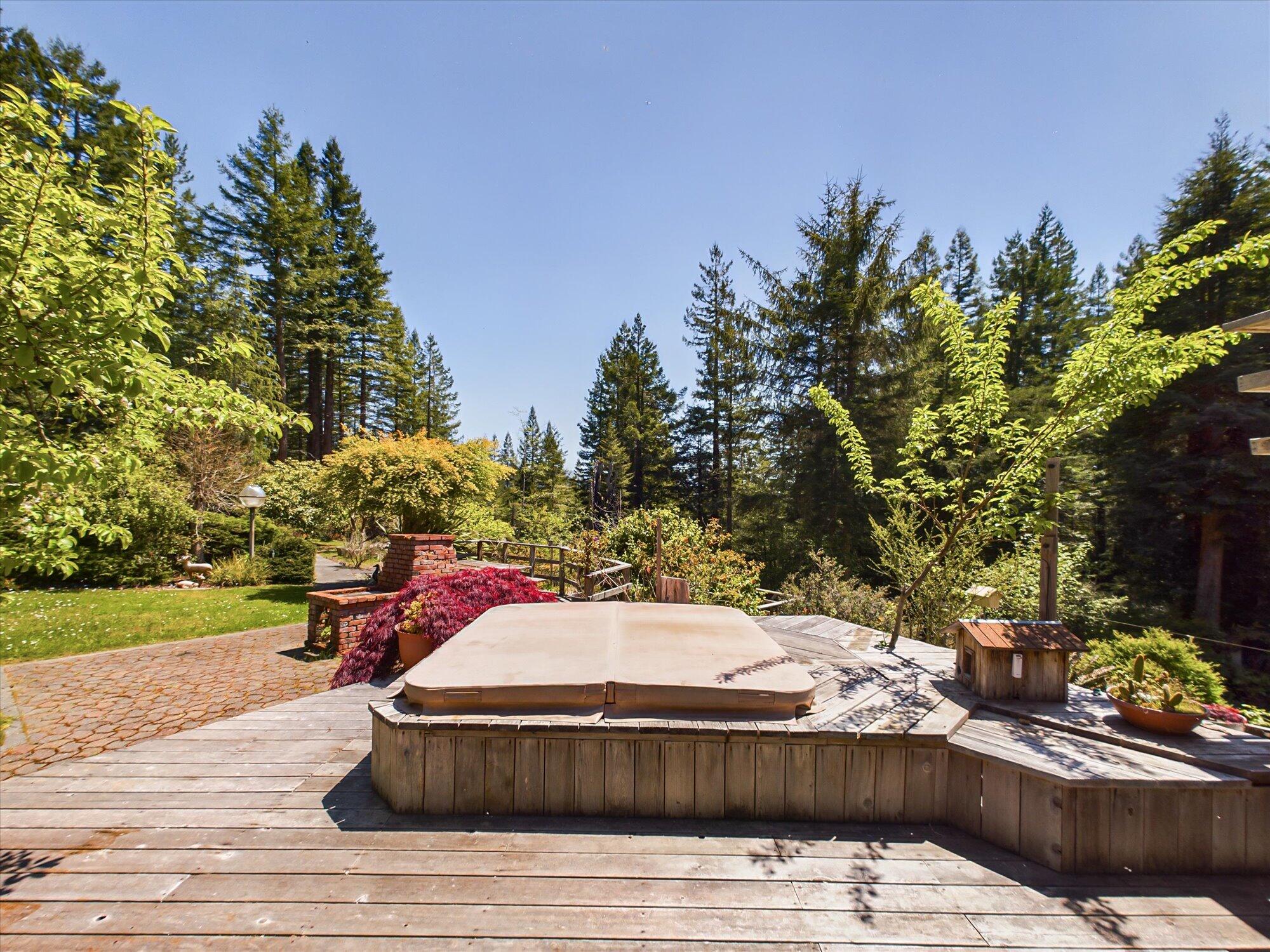 2913 Greenwood Heights Drive