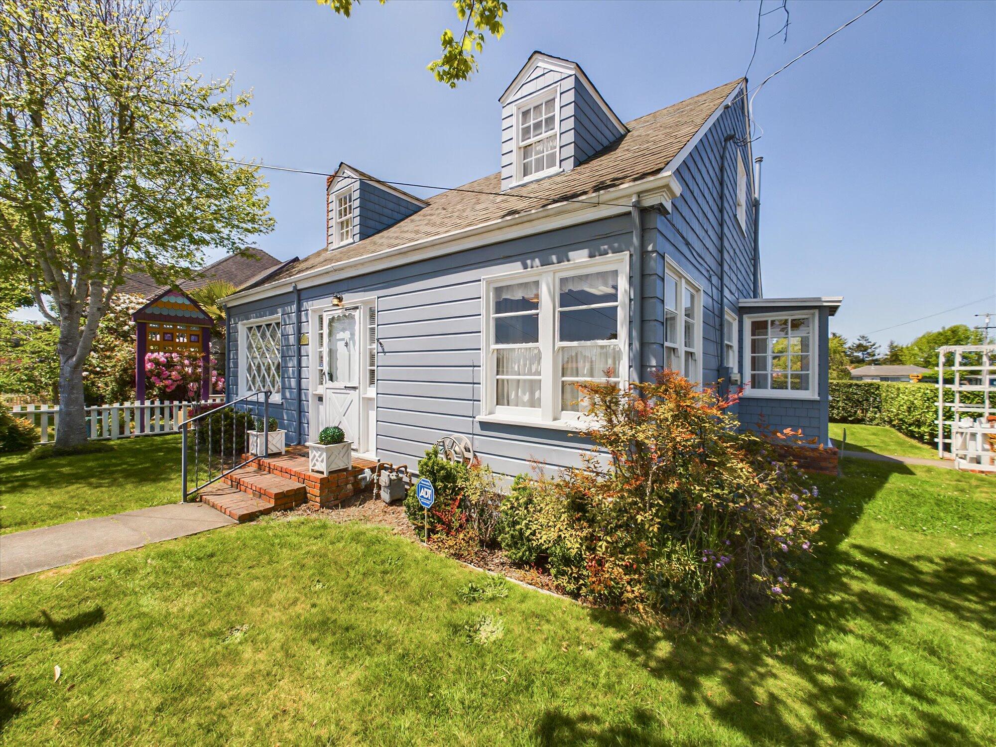804 Creighton Street