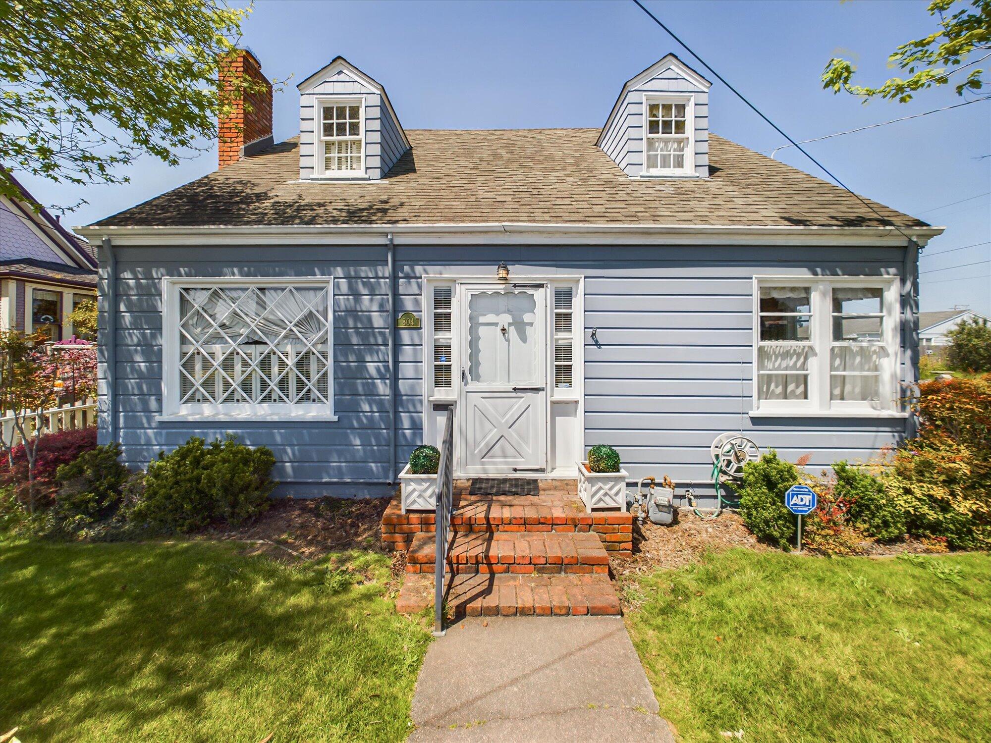 804 Creighton Street