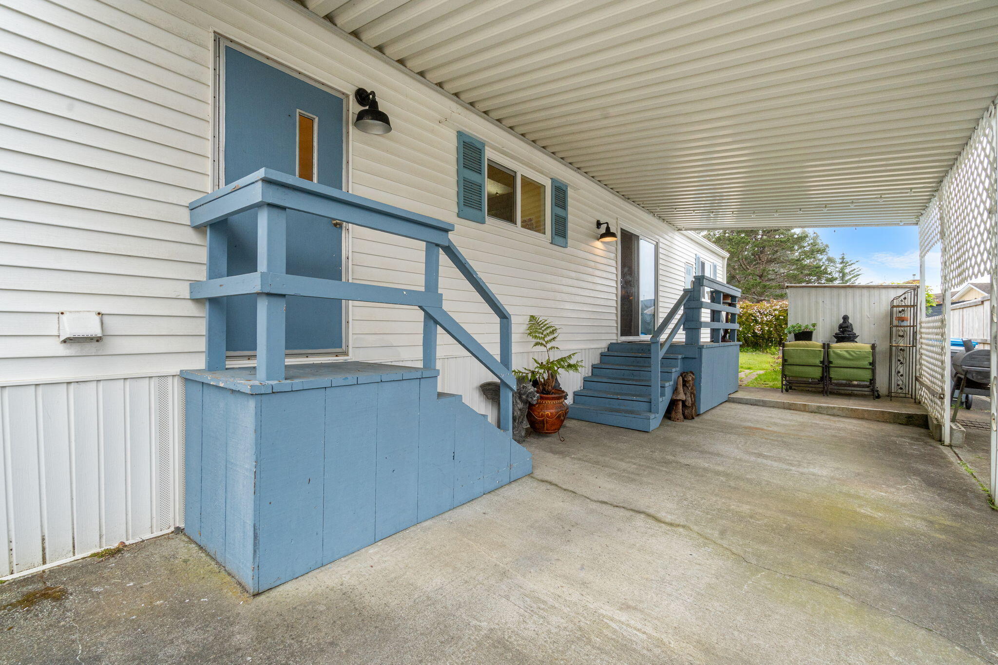 5490 Hilltop Lane, 87