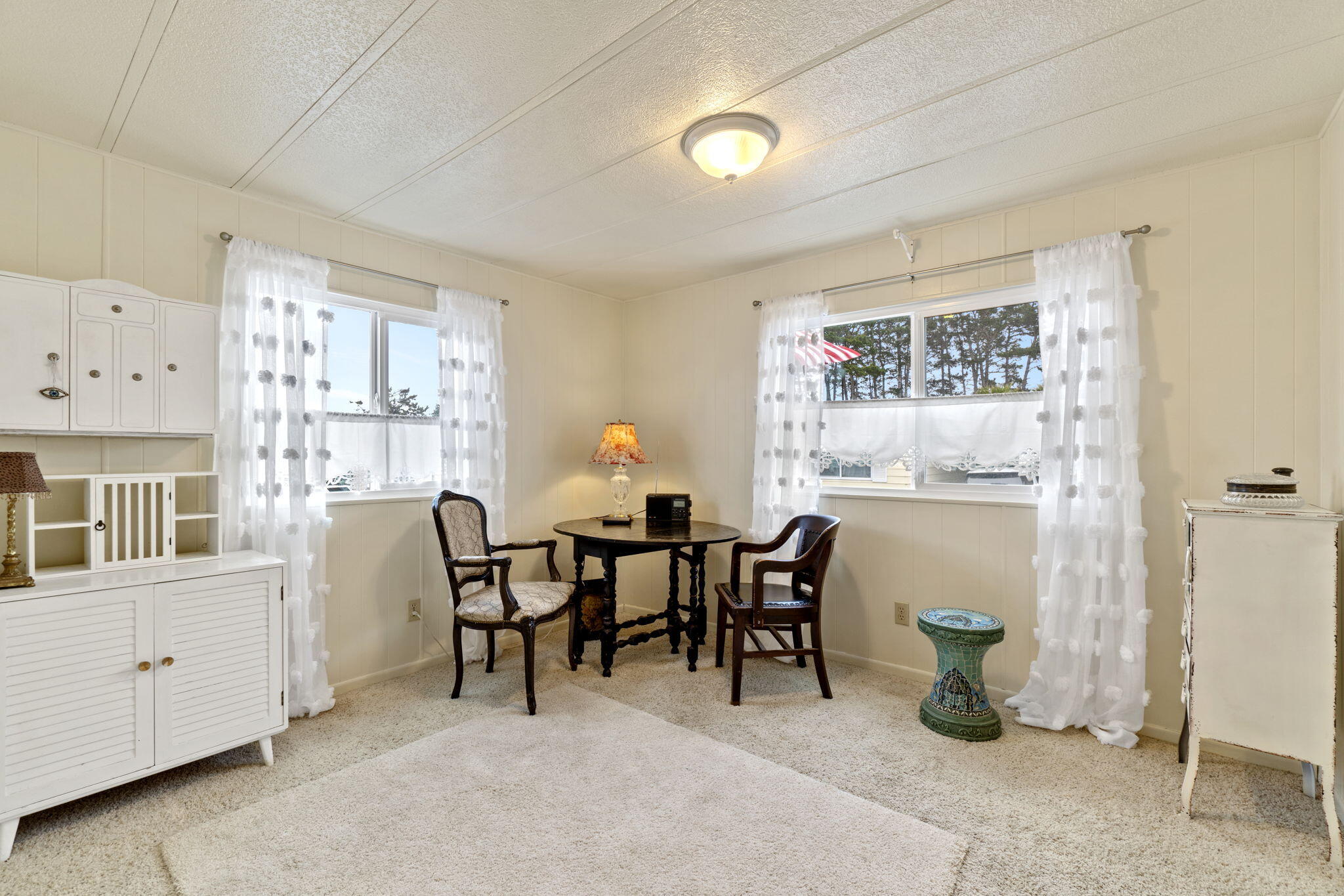 5490 Hilltop Lane, 87