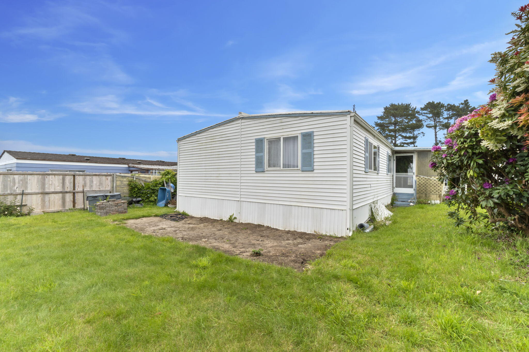5490 Hilltop Lane, 87