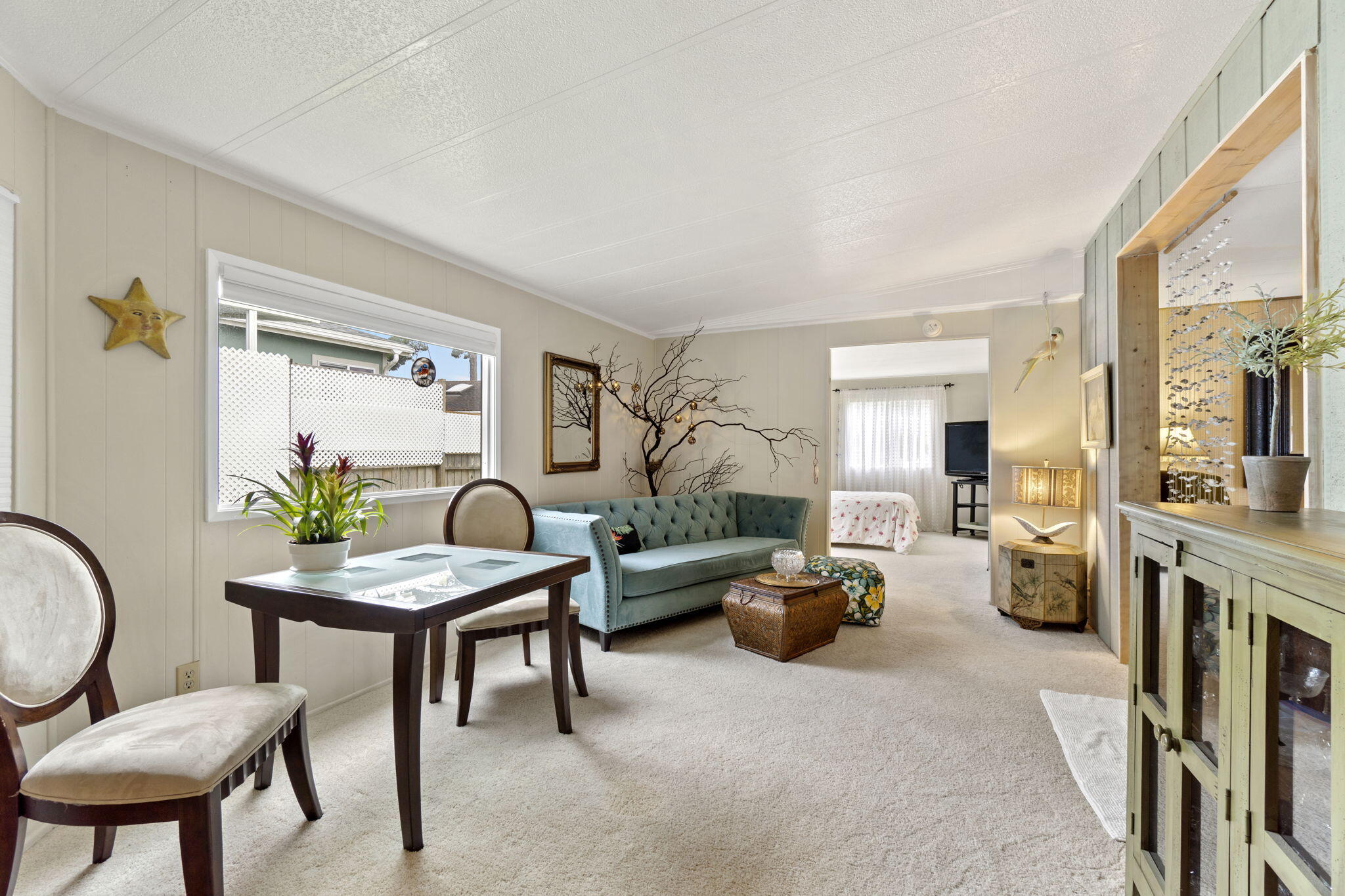 5490 Hilltop Lane, 87