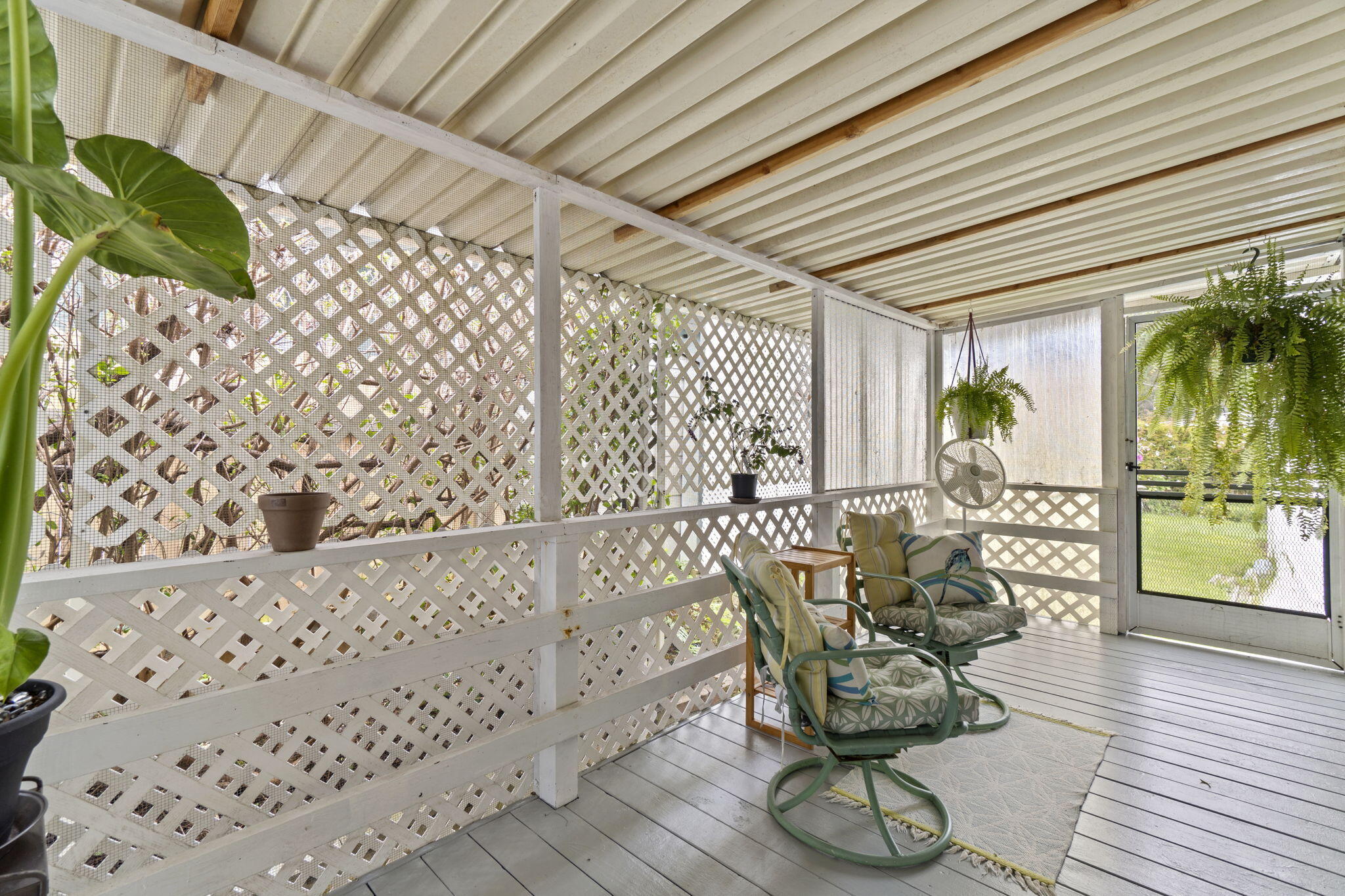 5490 Hilltop Lane, 87