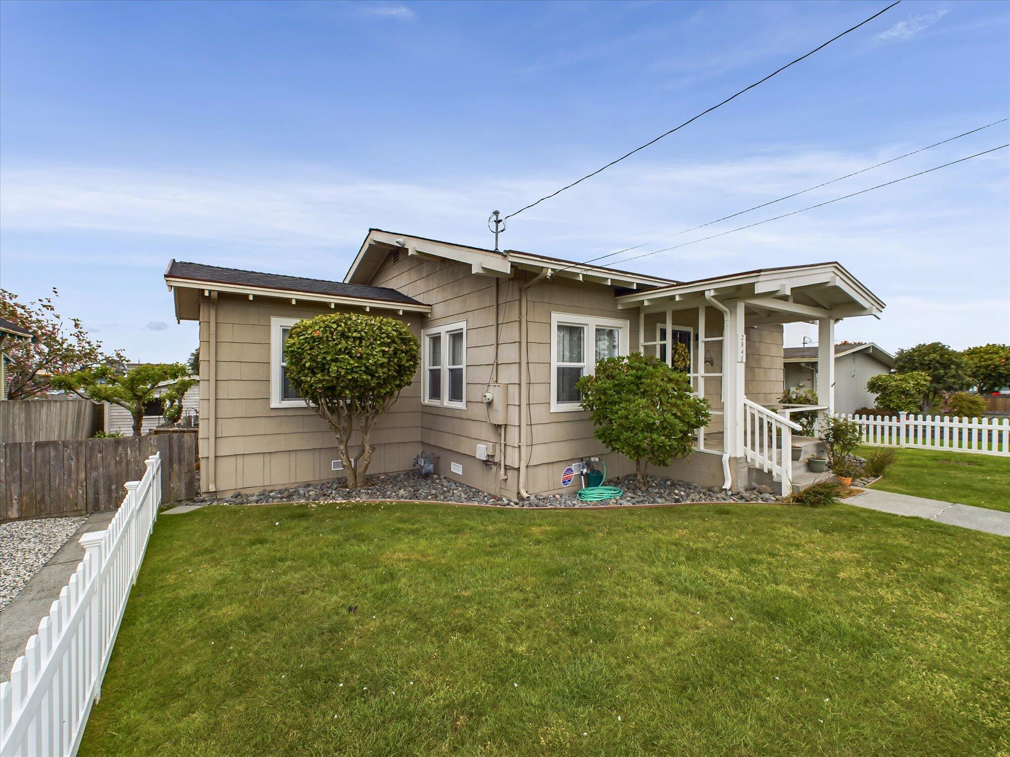 2948 C Street
