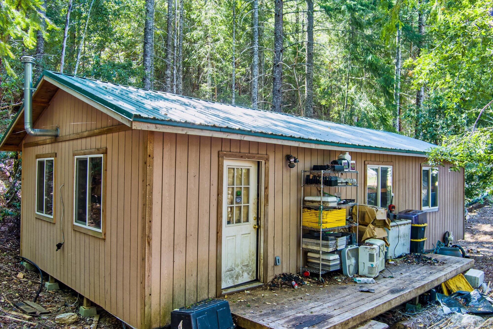 250+/-Acre Old Three Creeks Road