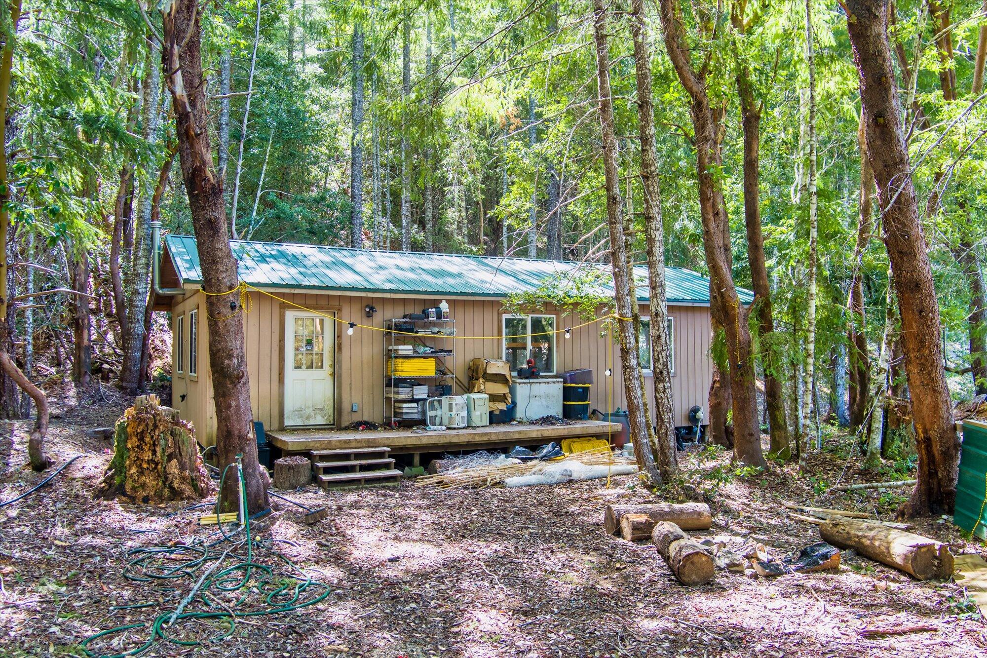 250+/-Acre Old Three Creeks Road