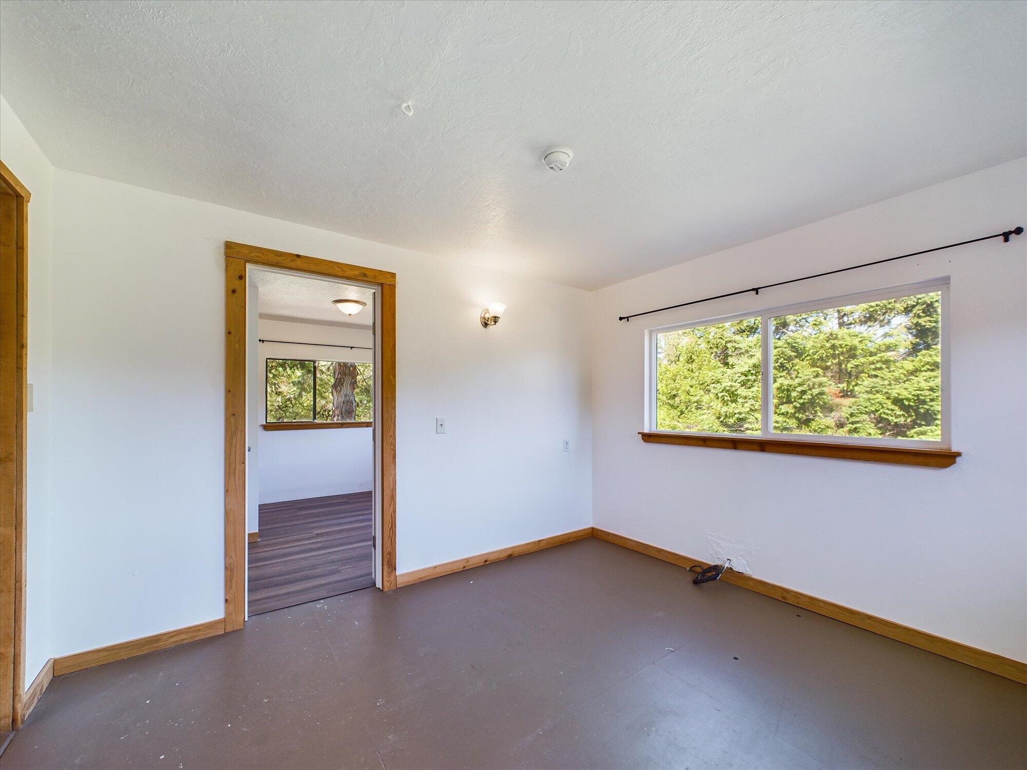 3525 Thomas Road