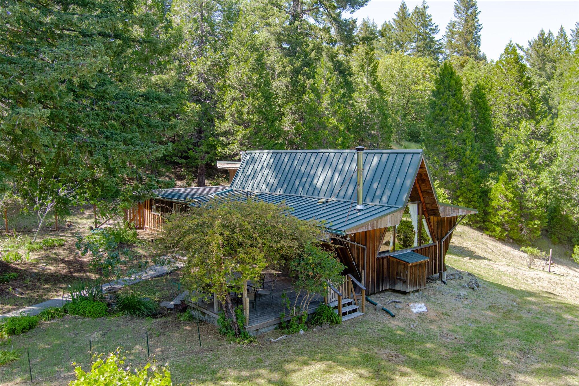 3525 Thomas Road