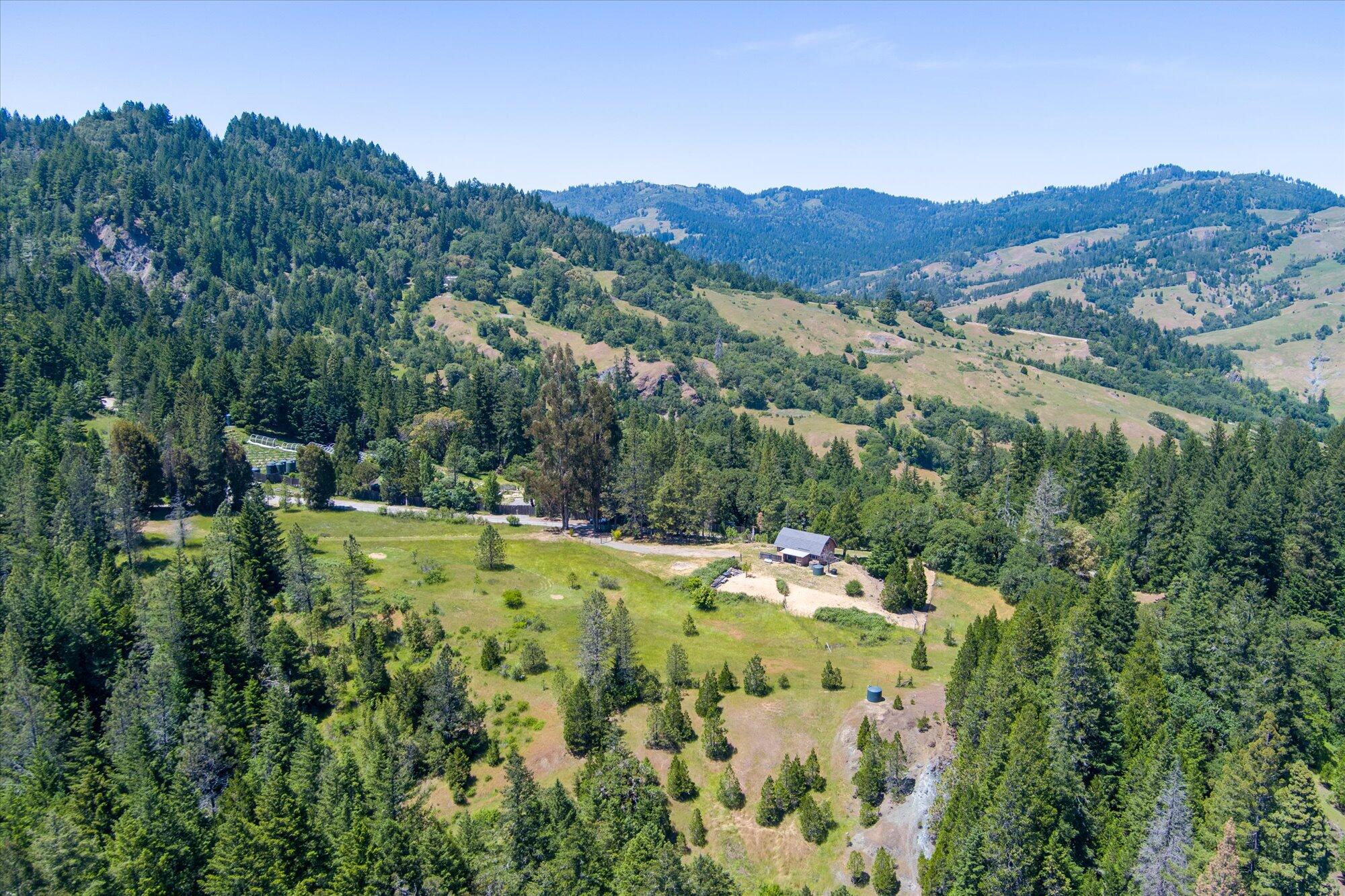 3525 Thomas Road