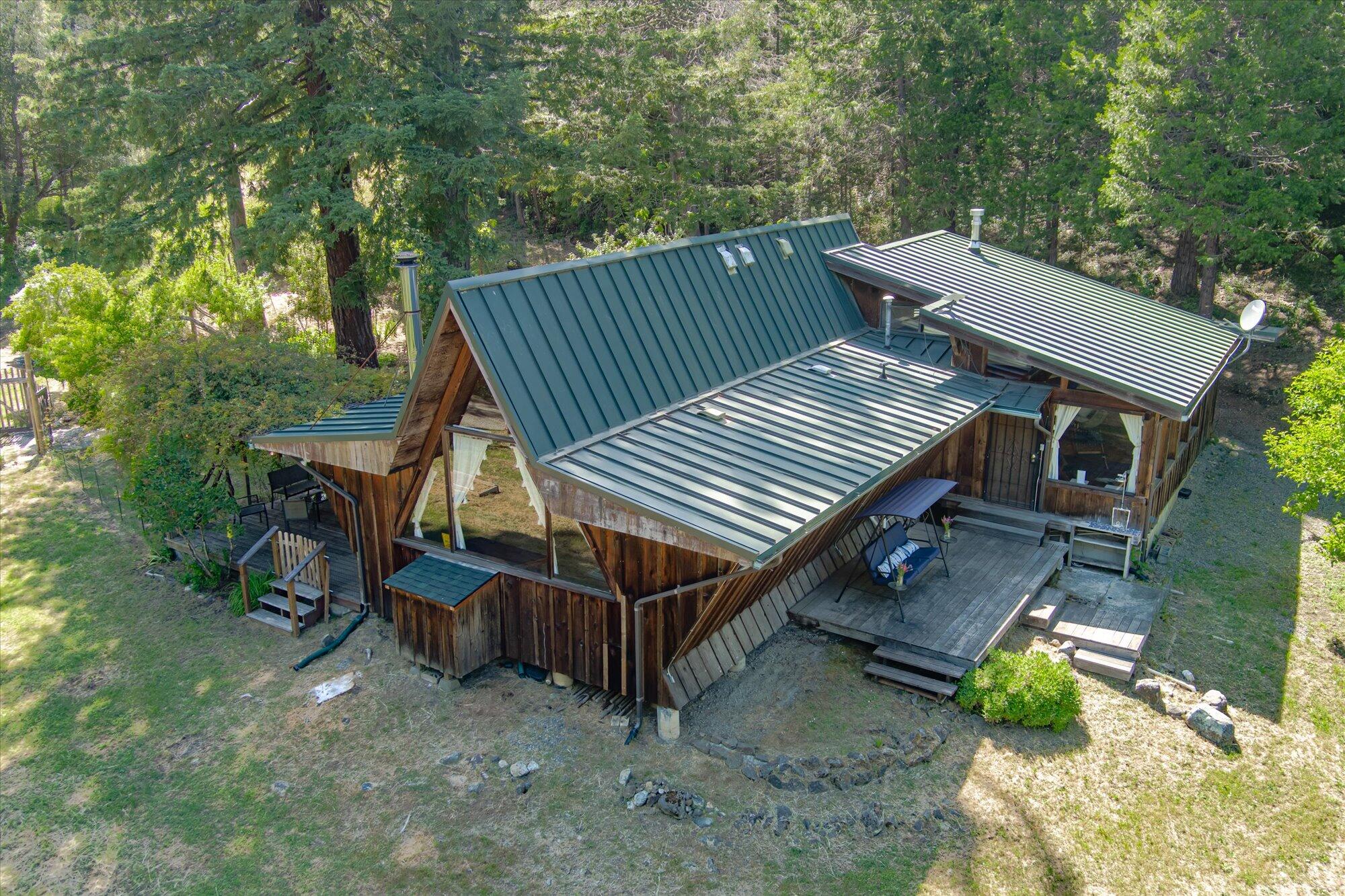 3525 Thomas Road
