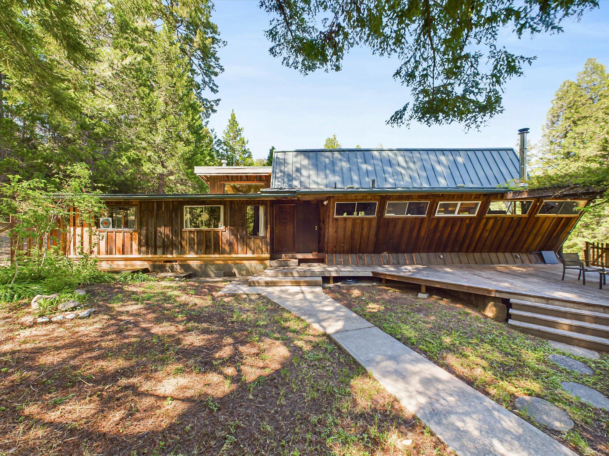 3525 Thomas Road