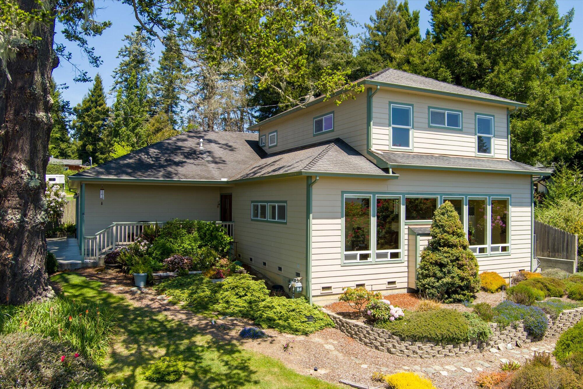 1153 Vista Drive