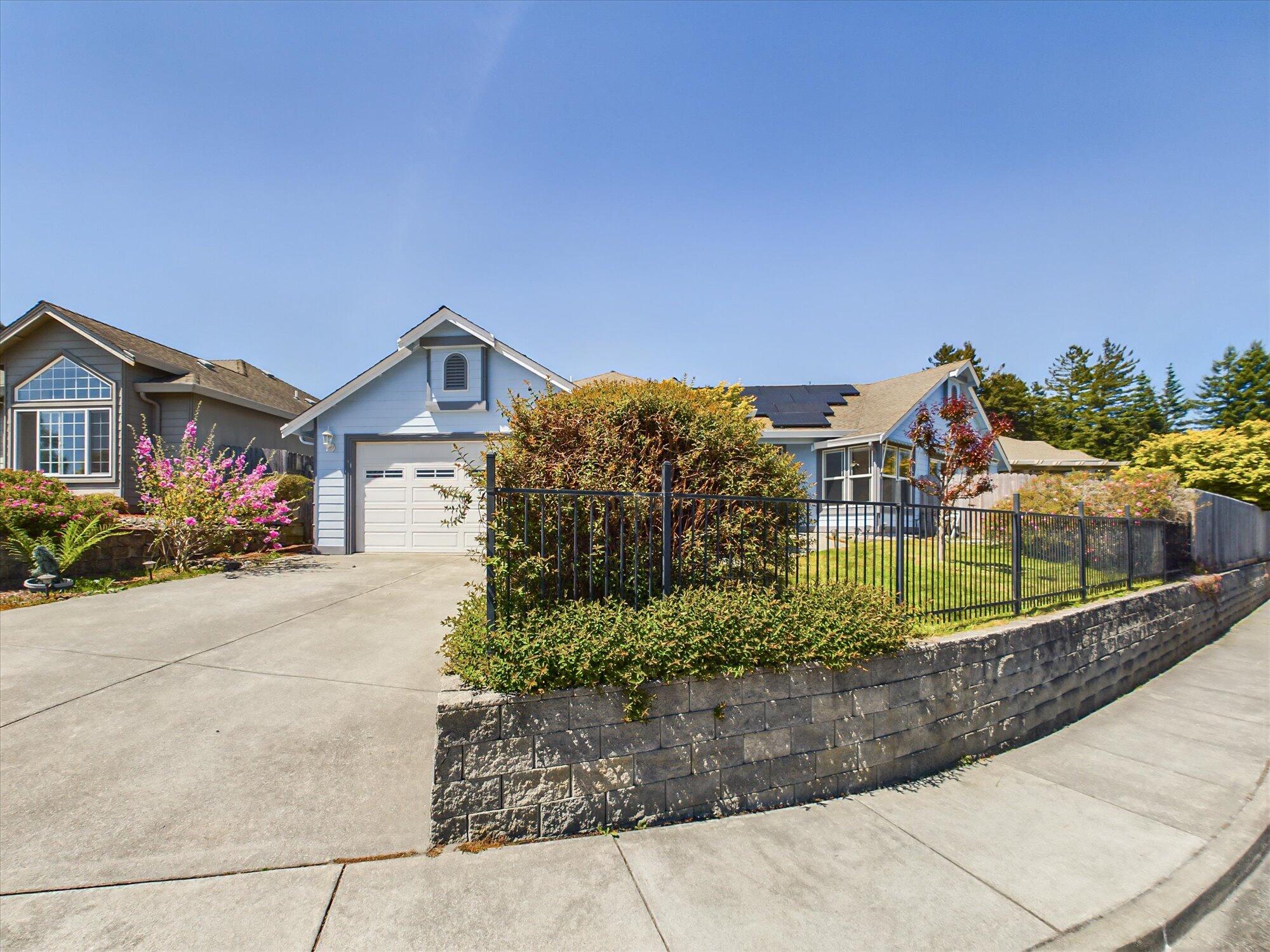 2242 Briarwood Circle