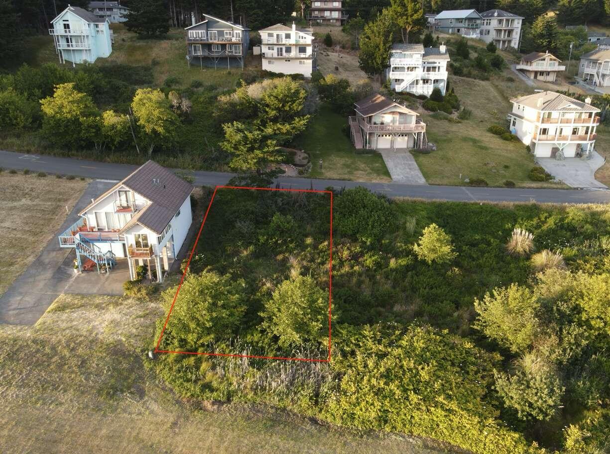 1445 Upper Pacific Drive