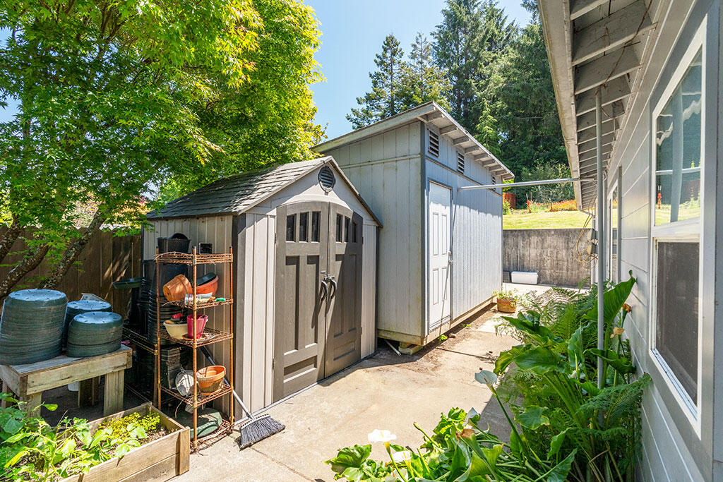 2210 Cochran Road, McKinleyville