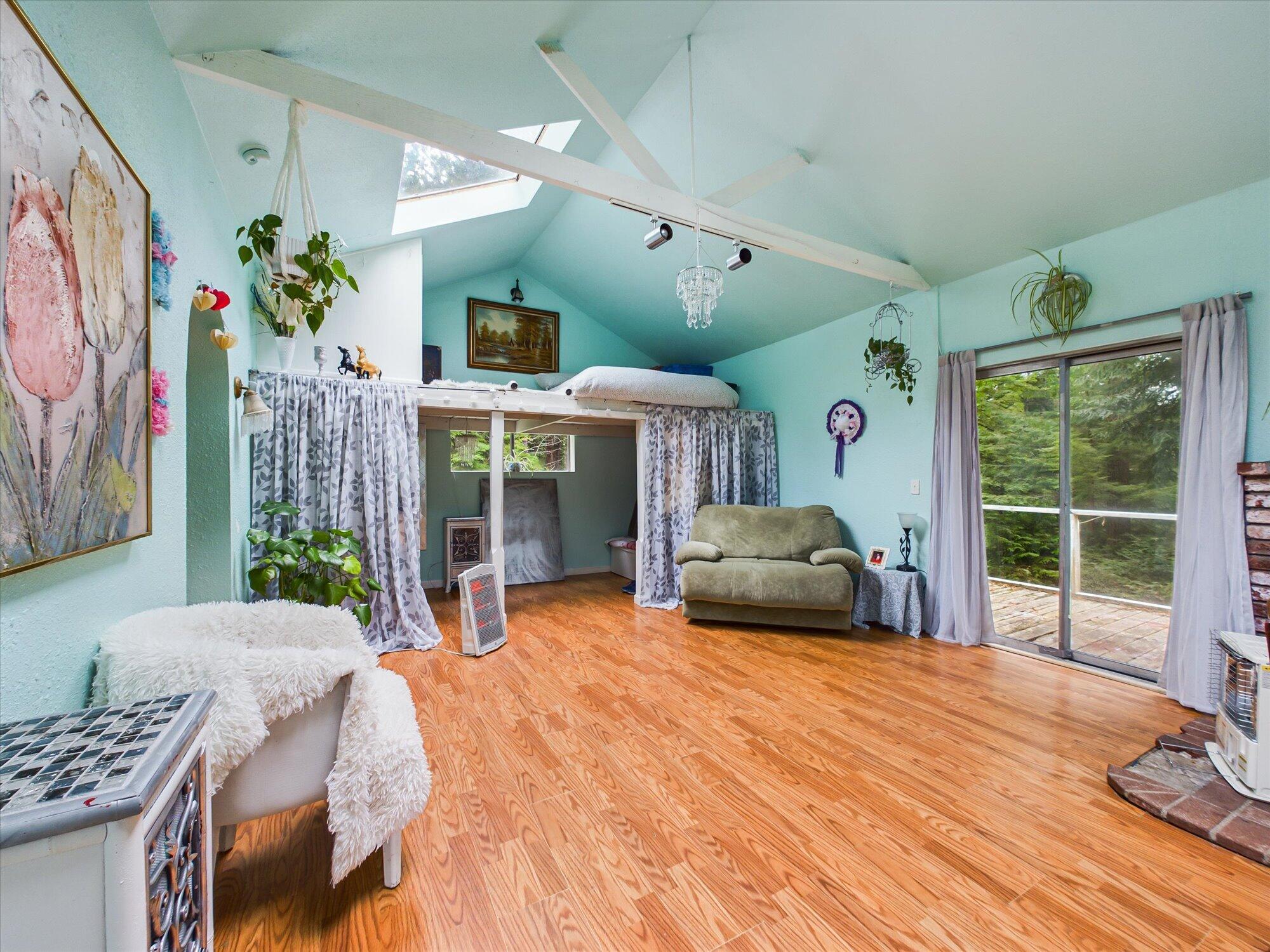 355 Redmond Road