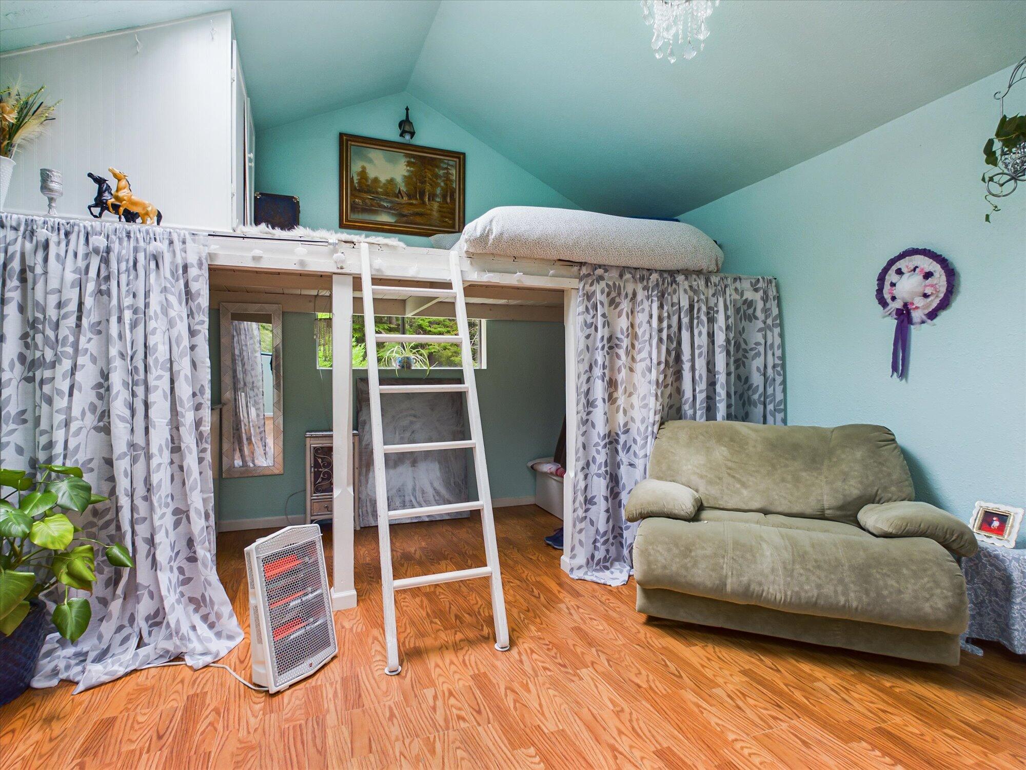 355 Redmond Road