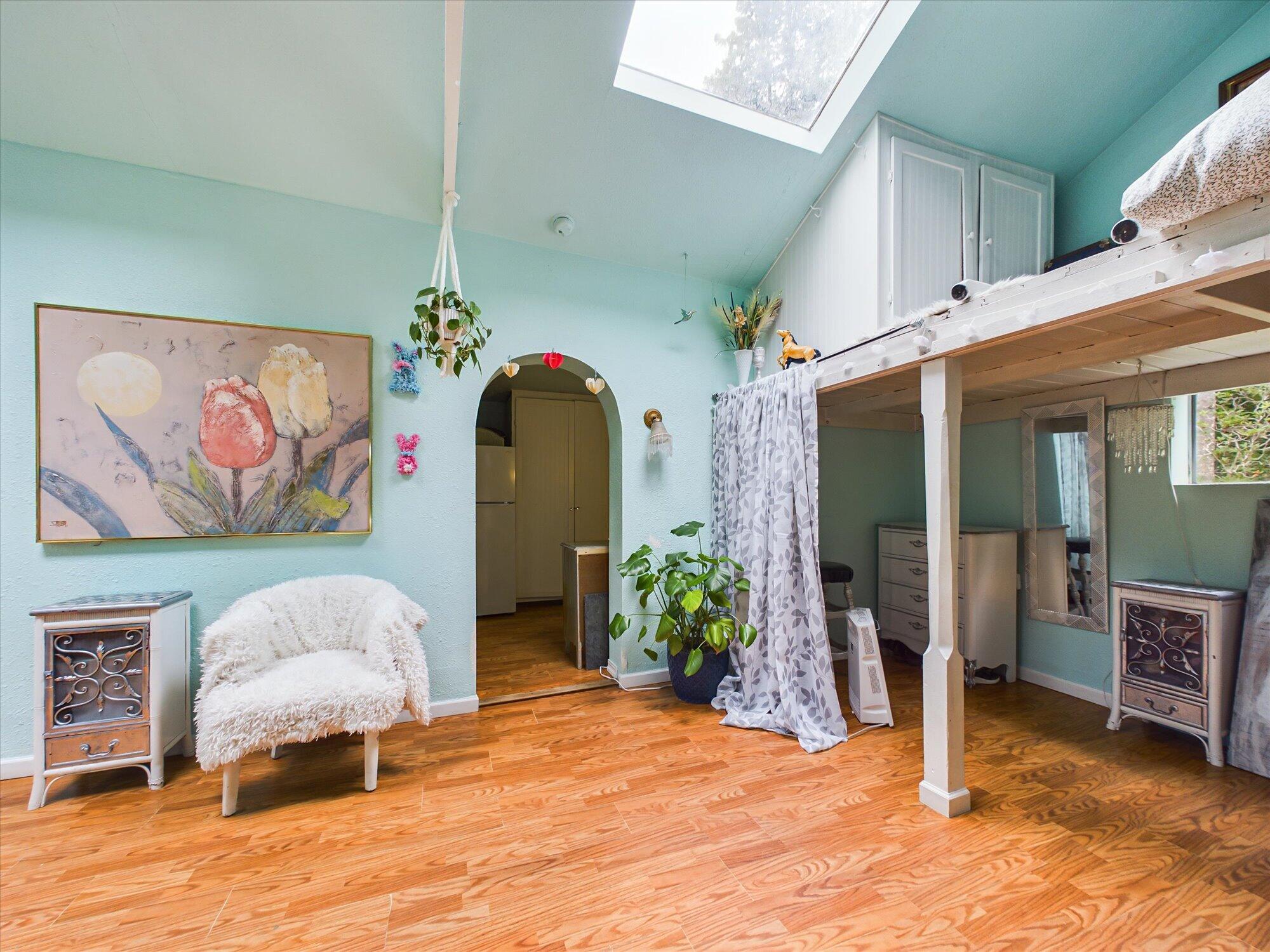 355 Redmond Road