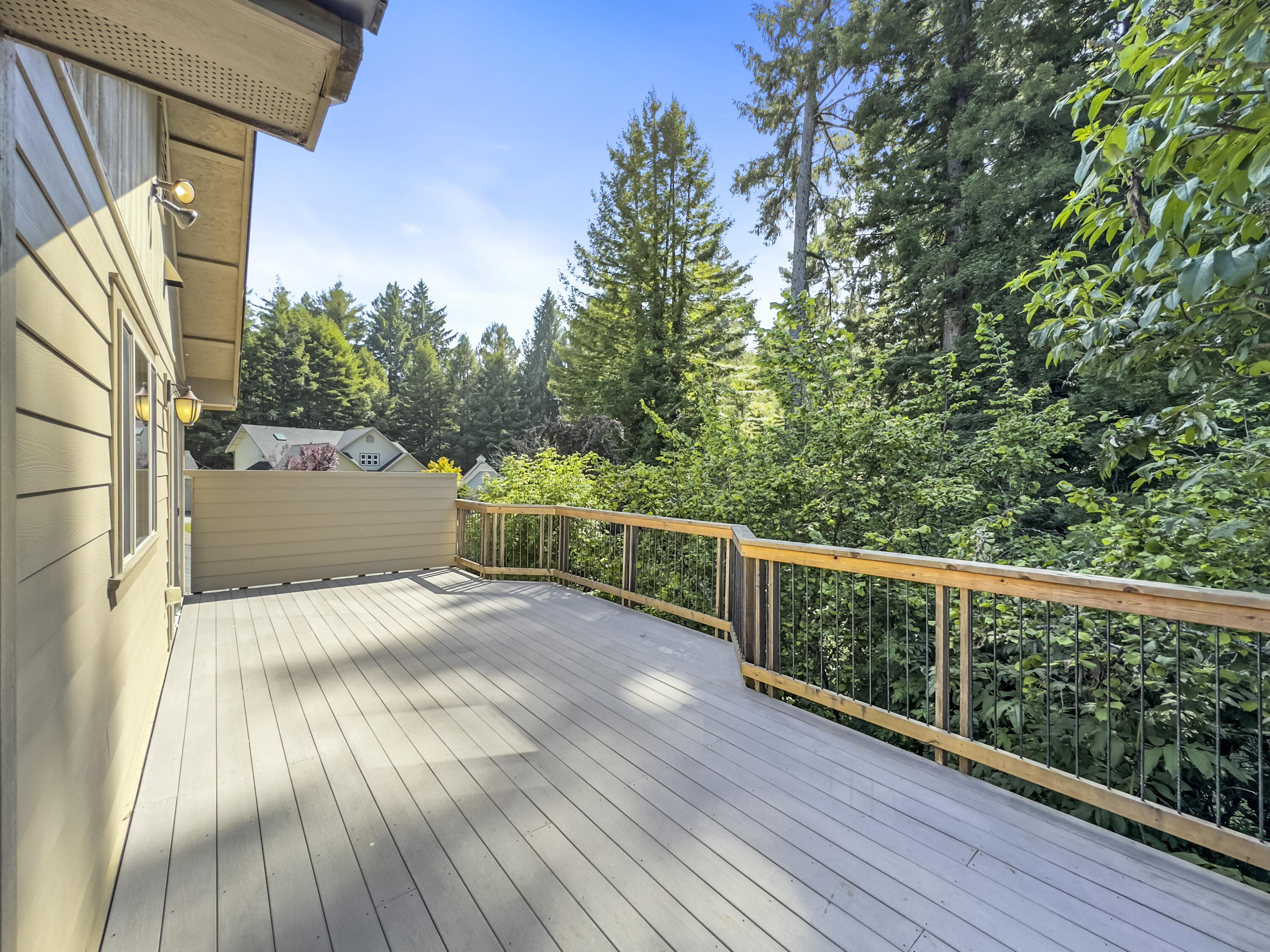 2067 Jeffrey Lane