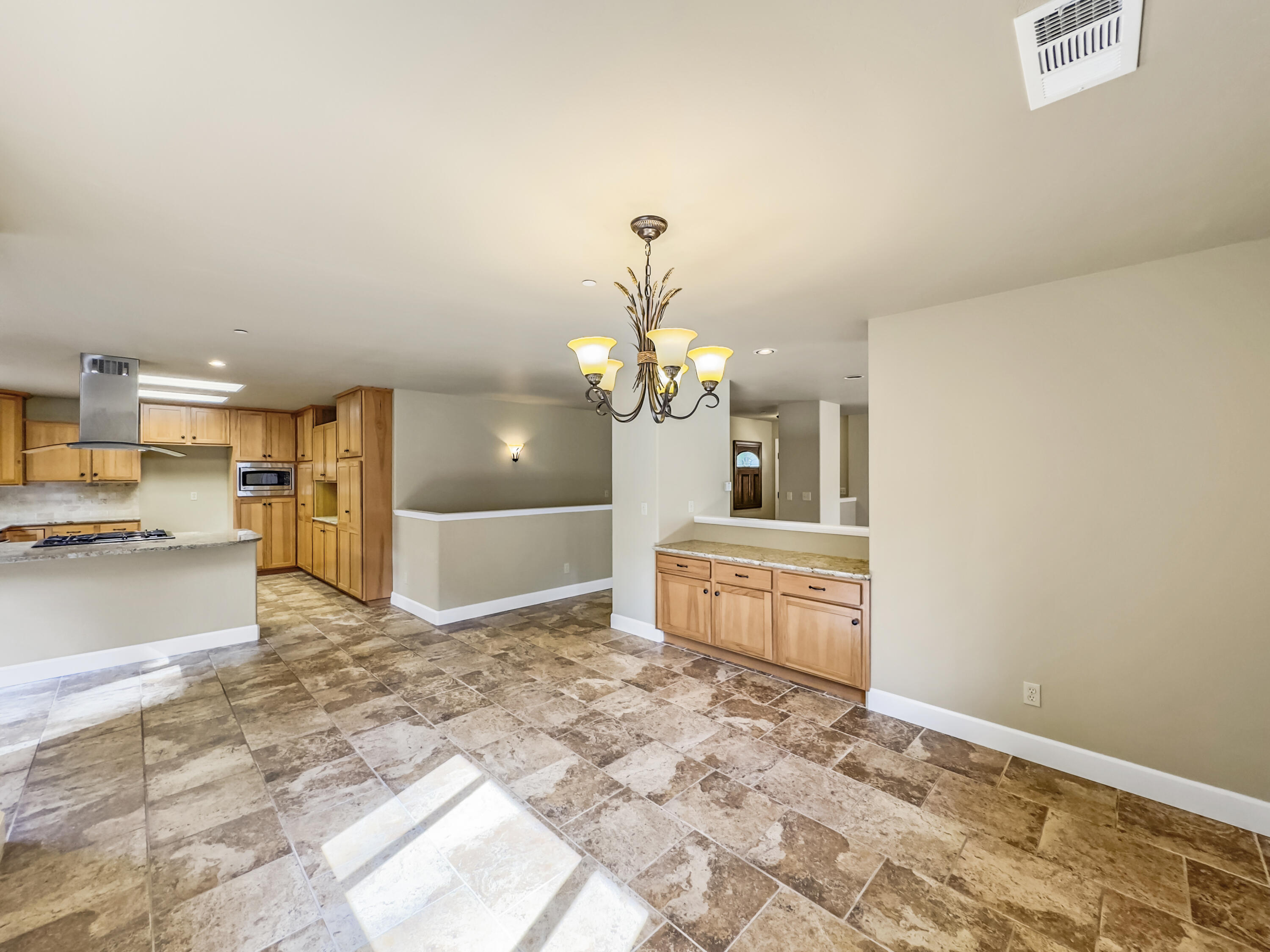 2067 Jeffrey Lane