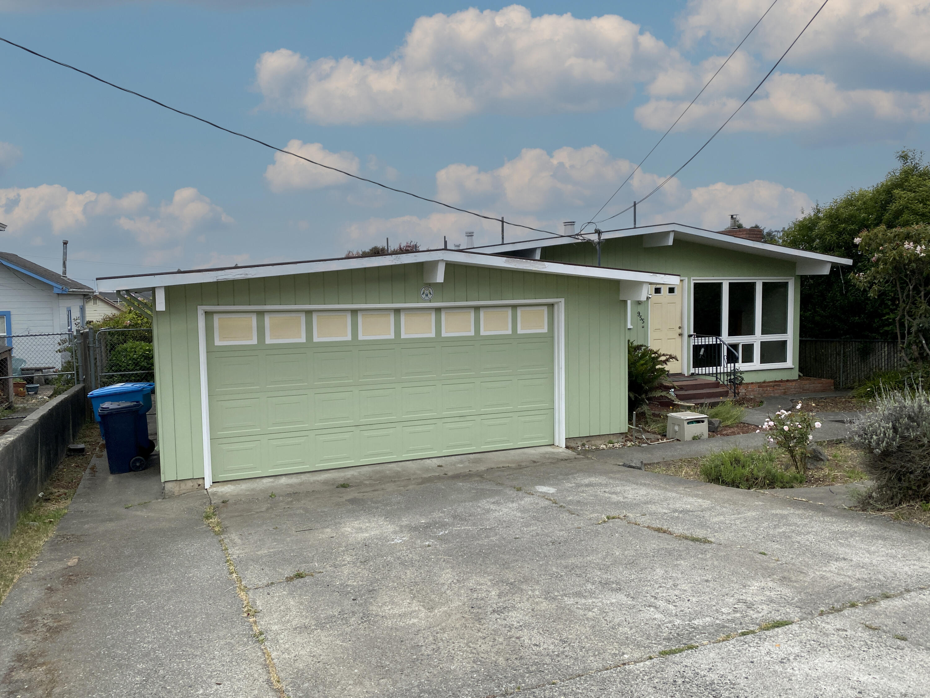 955 Spring Street